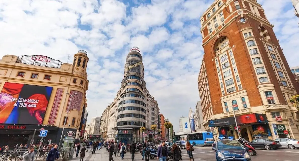 Rooms in Madrid Downtown