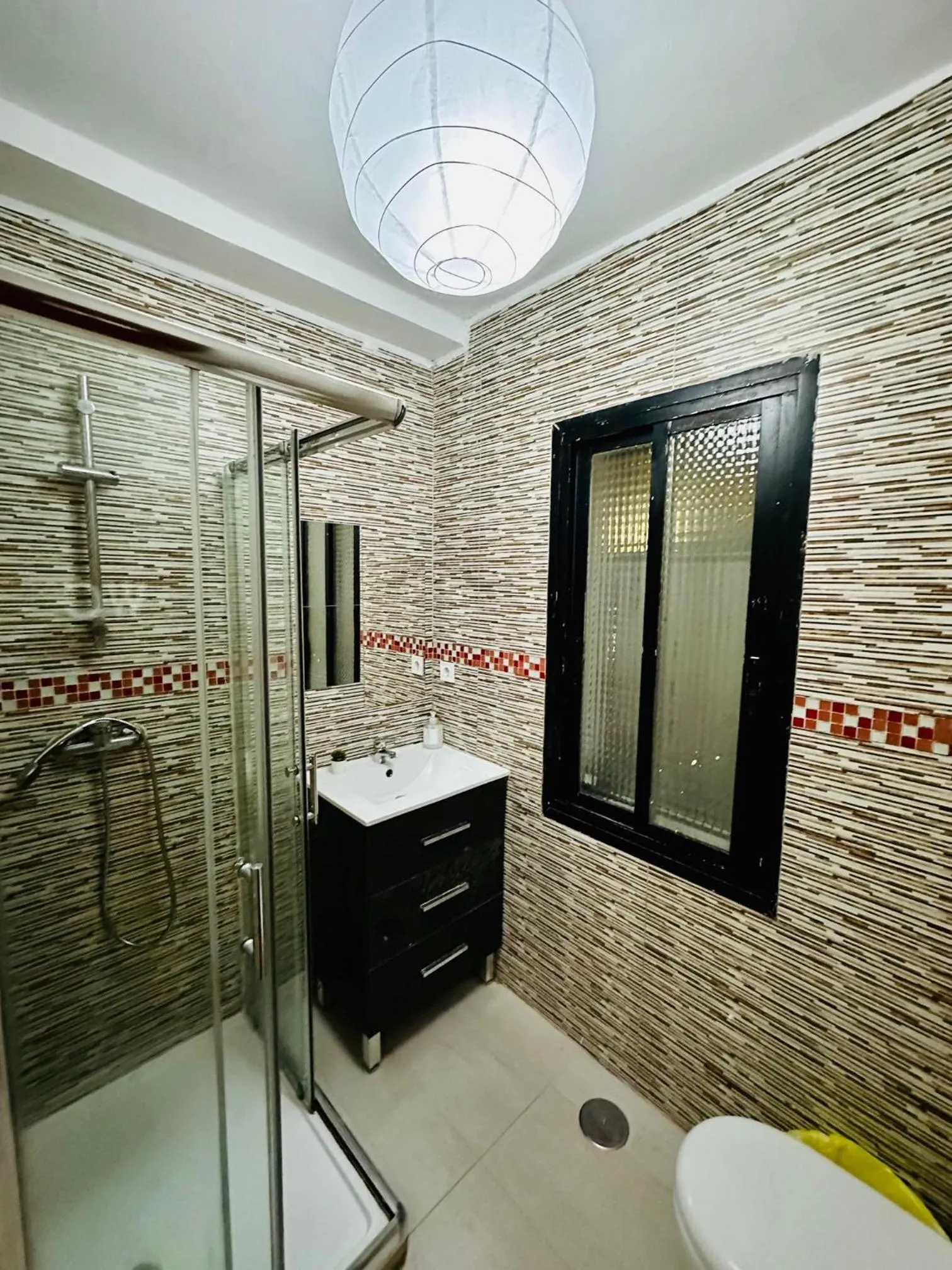 Rooms in Madrid Downtown