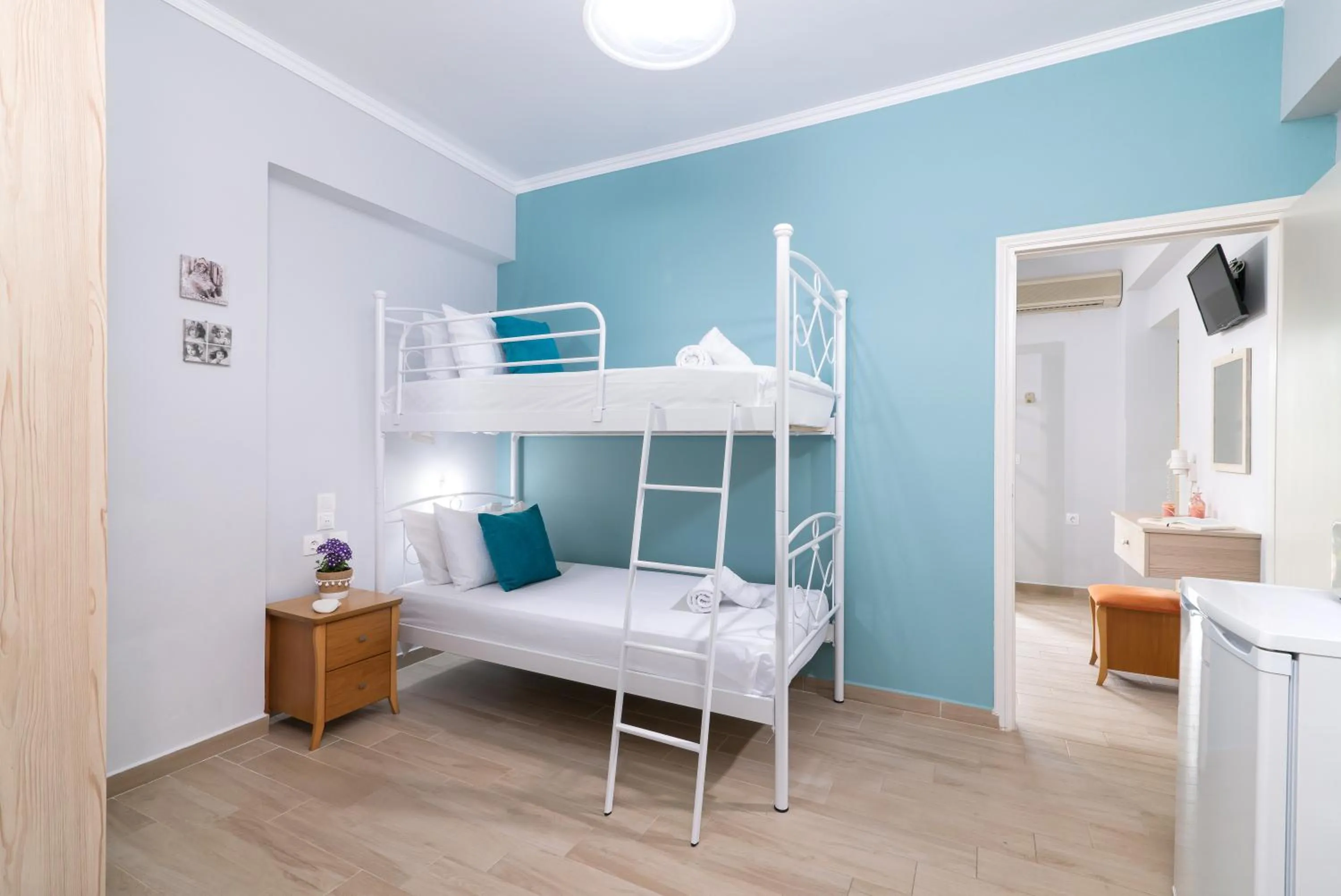 bunk bed, Bed in Domus Alta