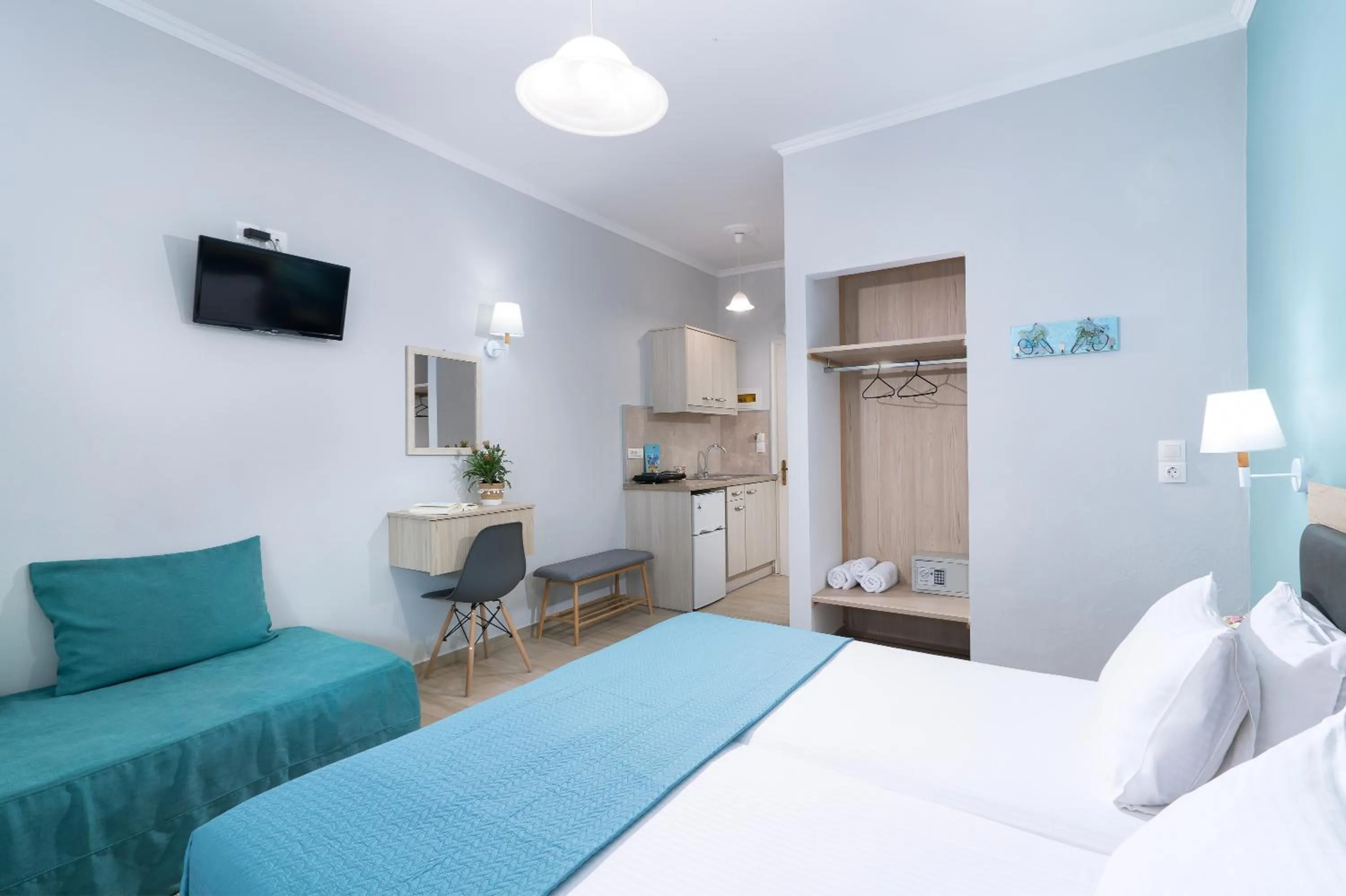 Photo of the whole room, Bed in Domus Alta