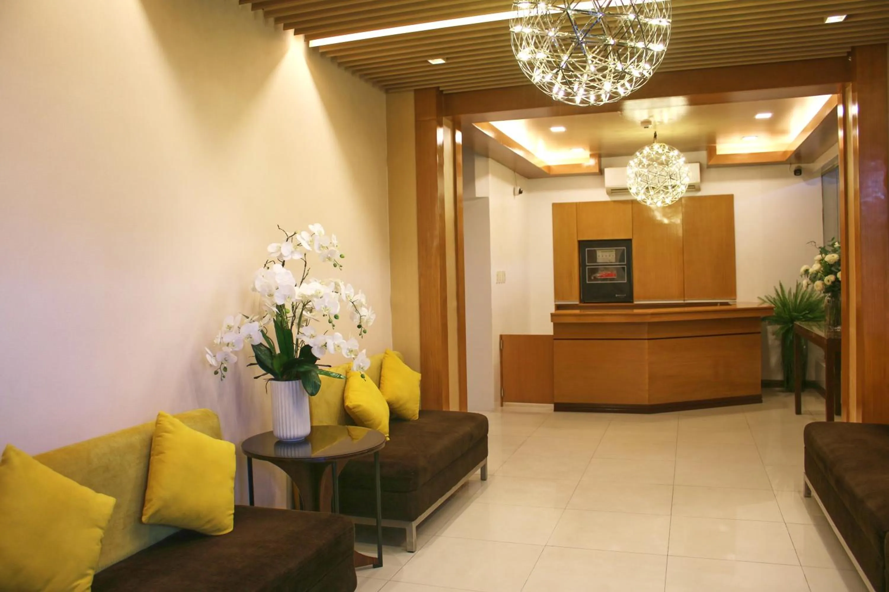LuxeLite Suites Pasay