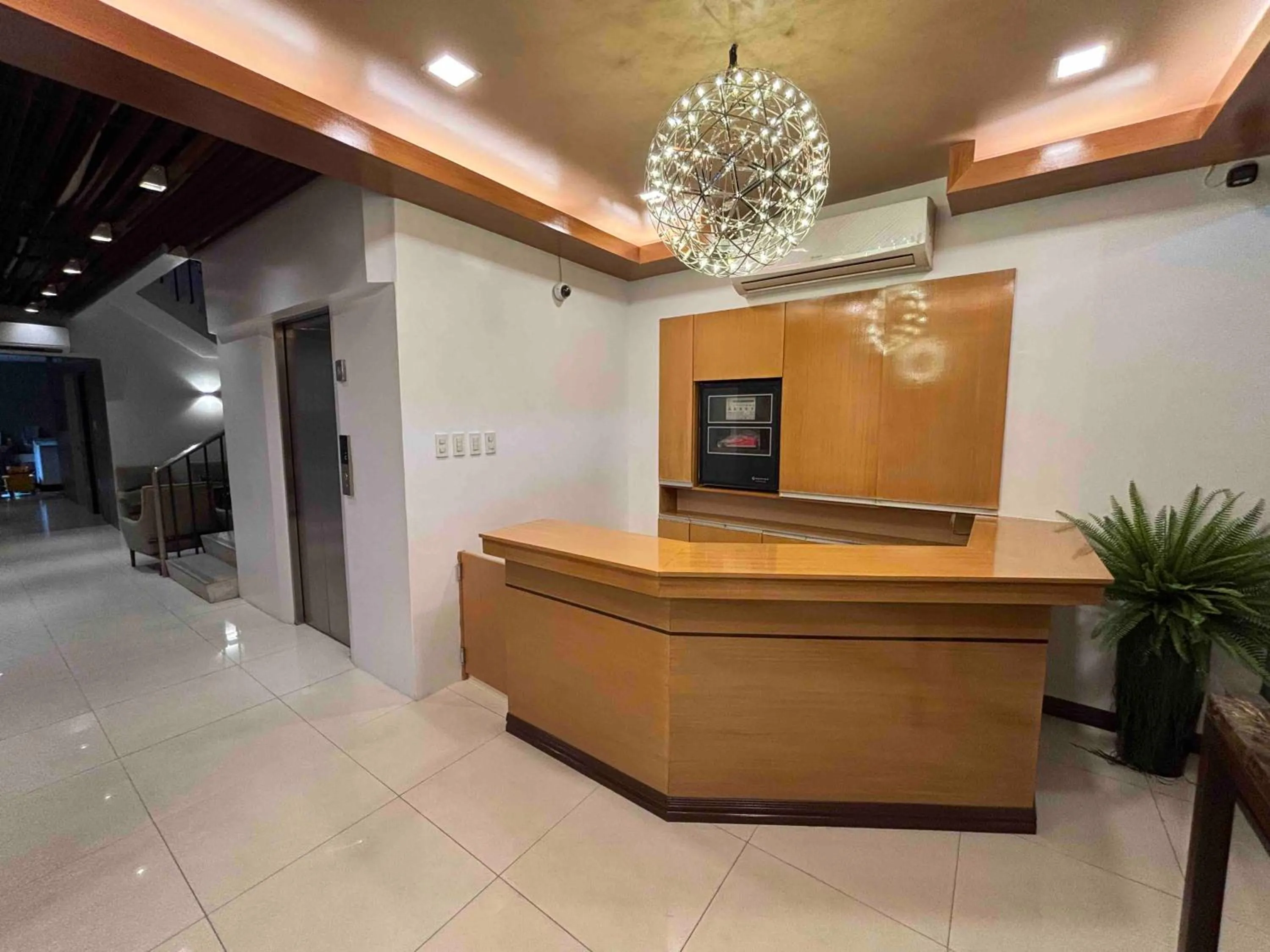 LuxeLite Suites Pasay