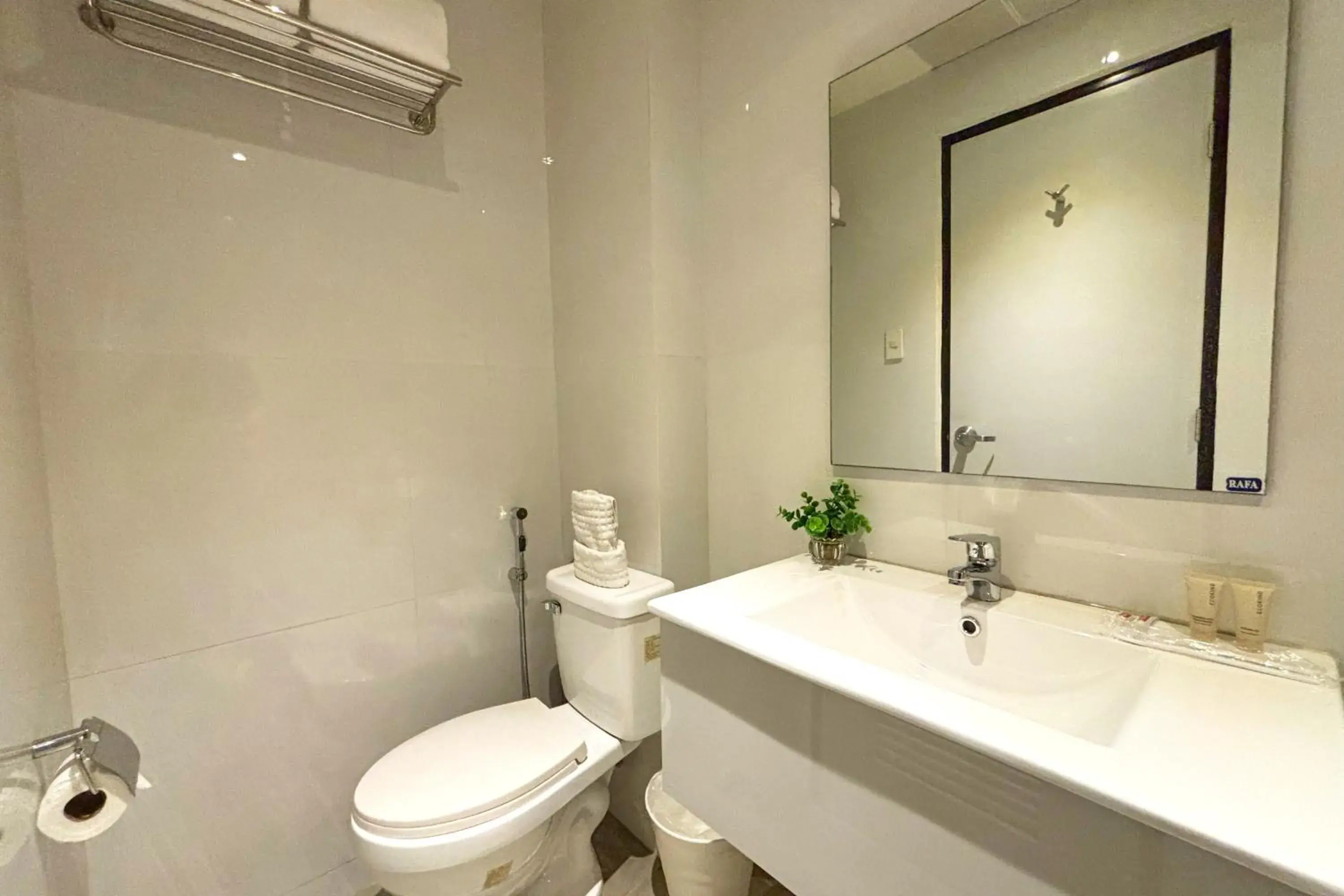 Deluxe Room in LuxeLite Suites Pasay Deluxe Room in LuxeLite Suites Pasay