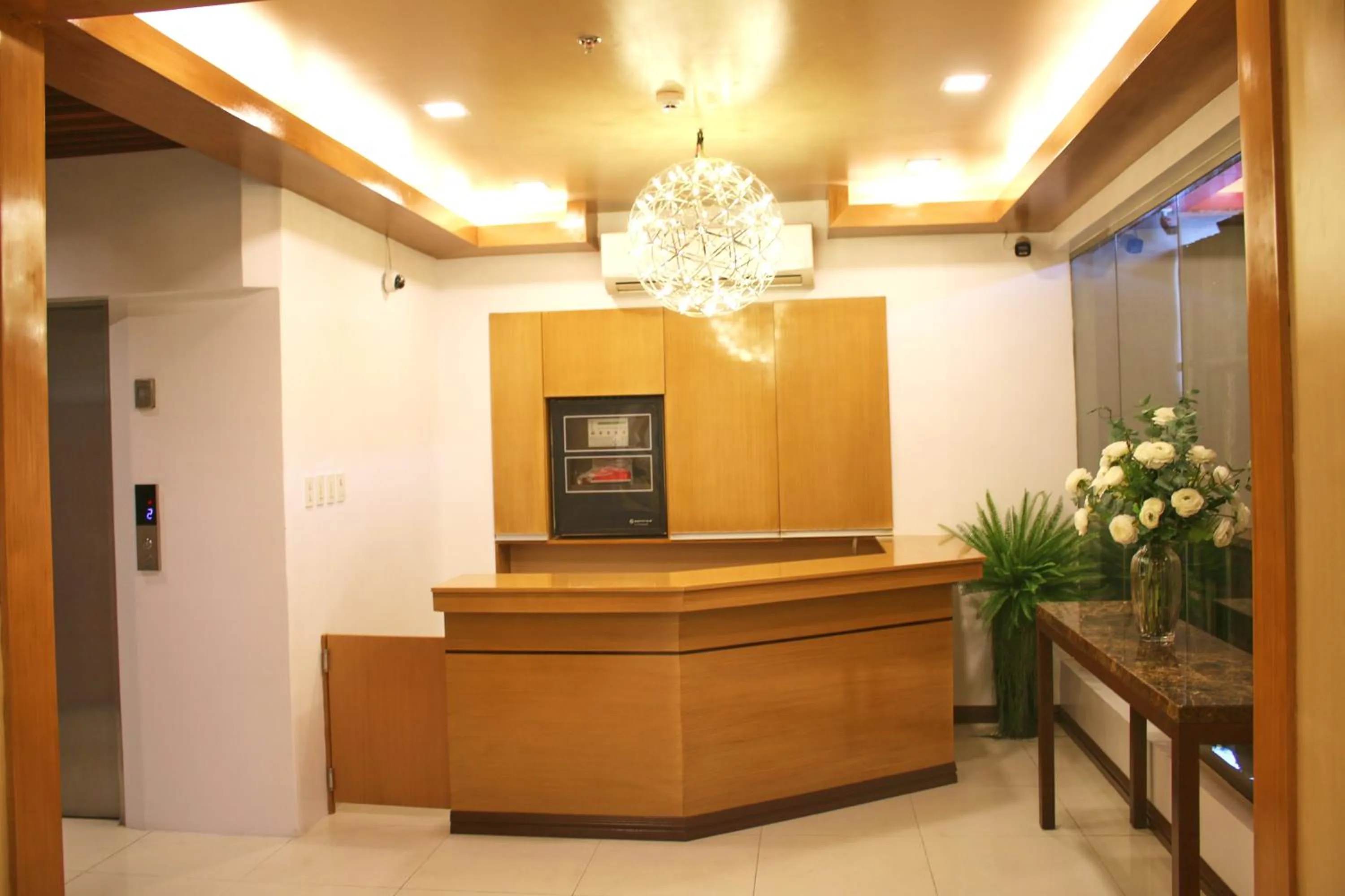 LuxeLite Suites Pasay