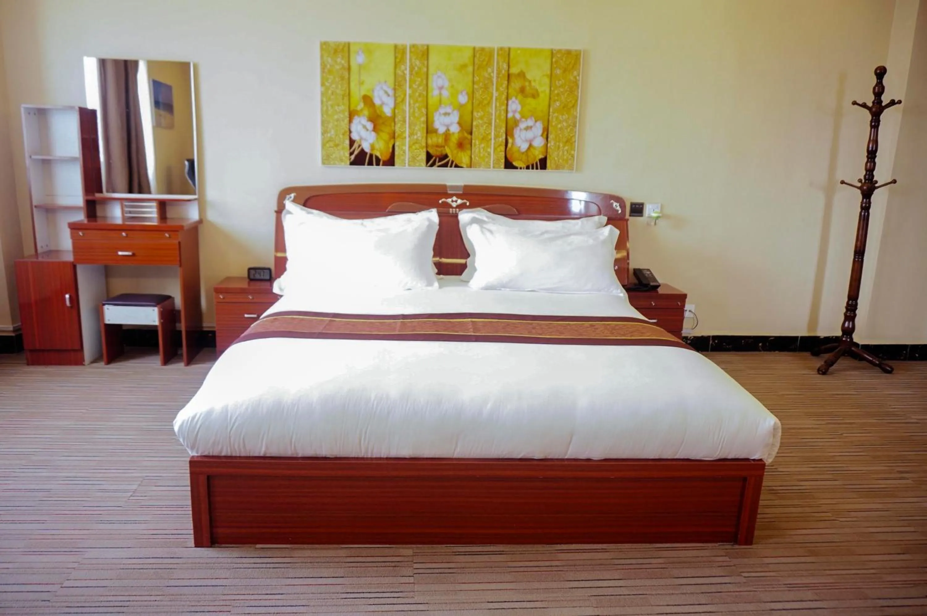 Bedroom, Bed in 2000 Hotel Downtown Kigali