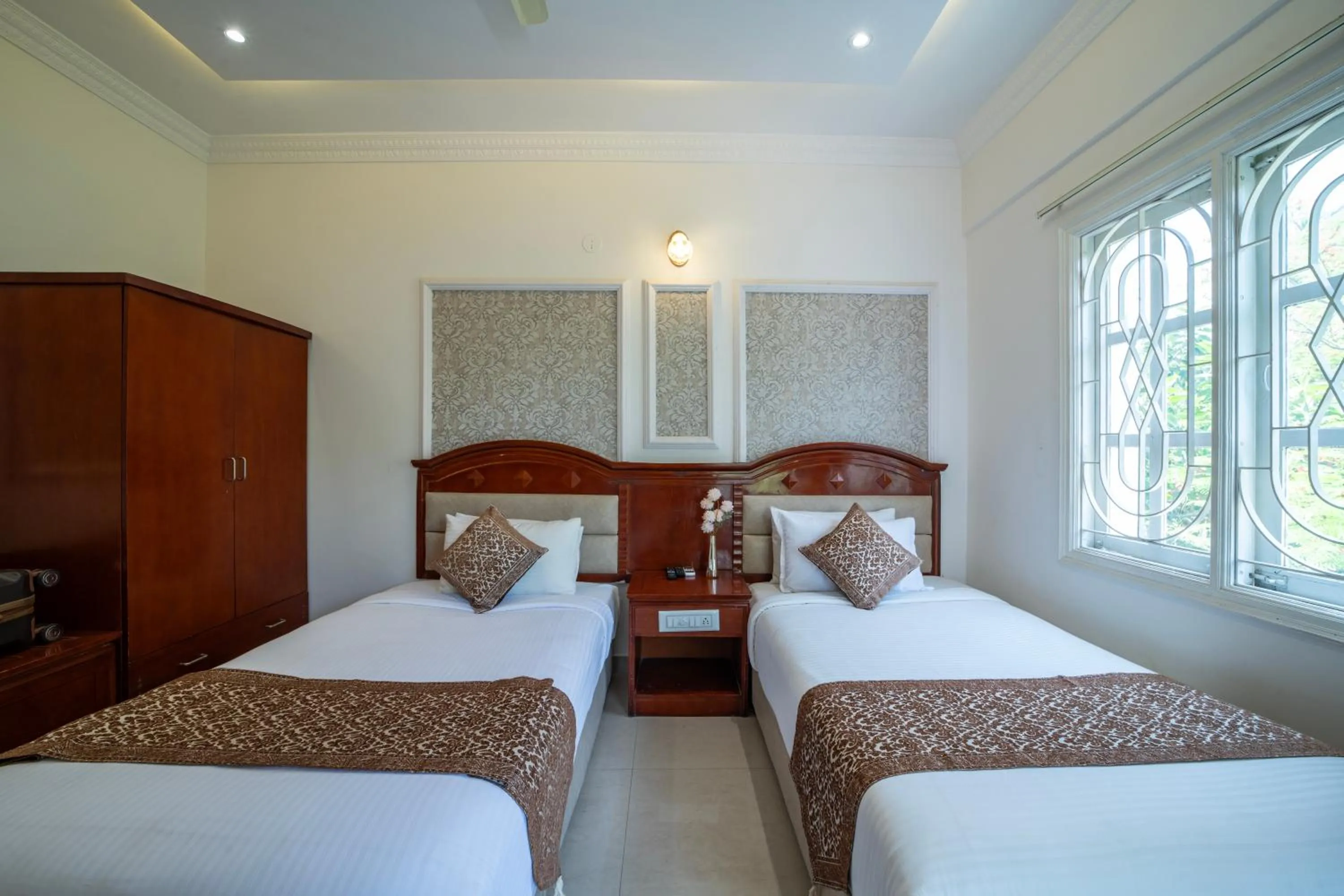 Bed in Hyde Park Orchards