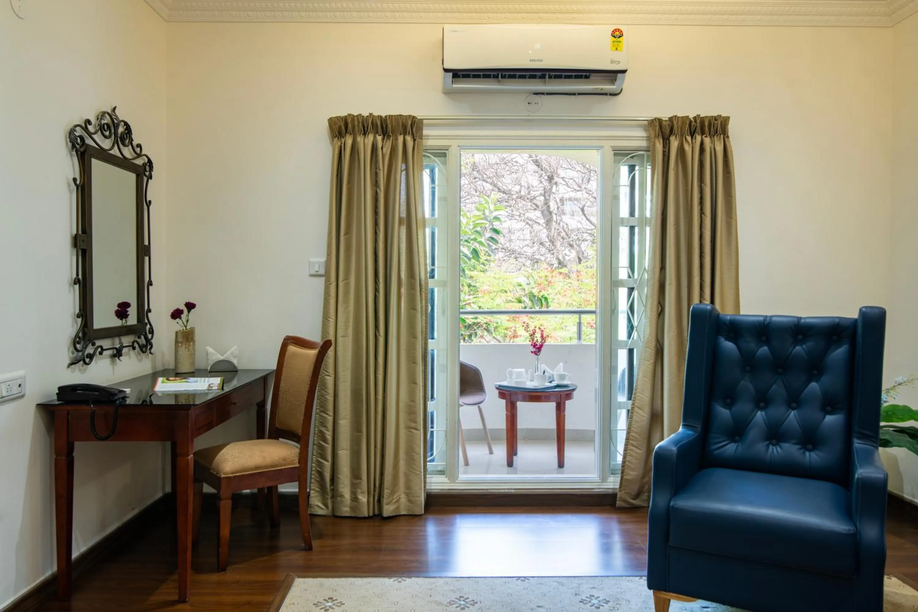 Balcony/Terrace in Hyde Park Orchards