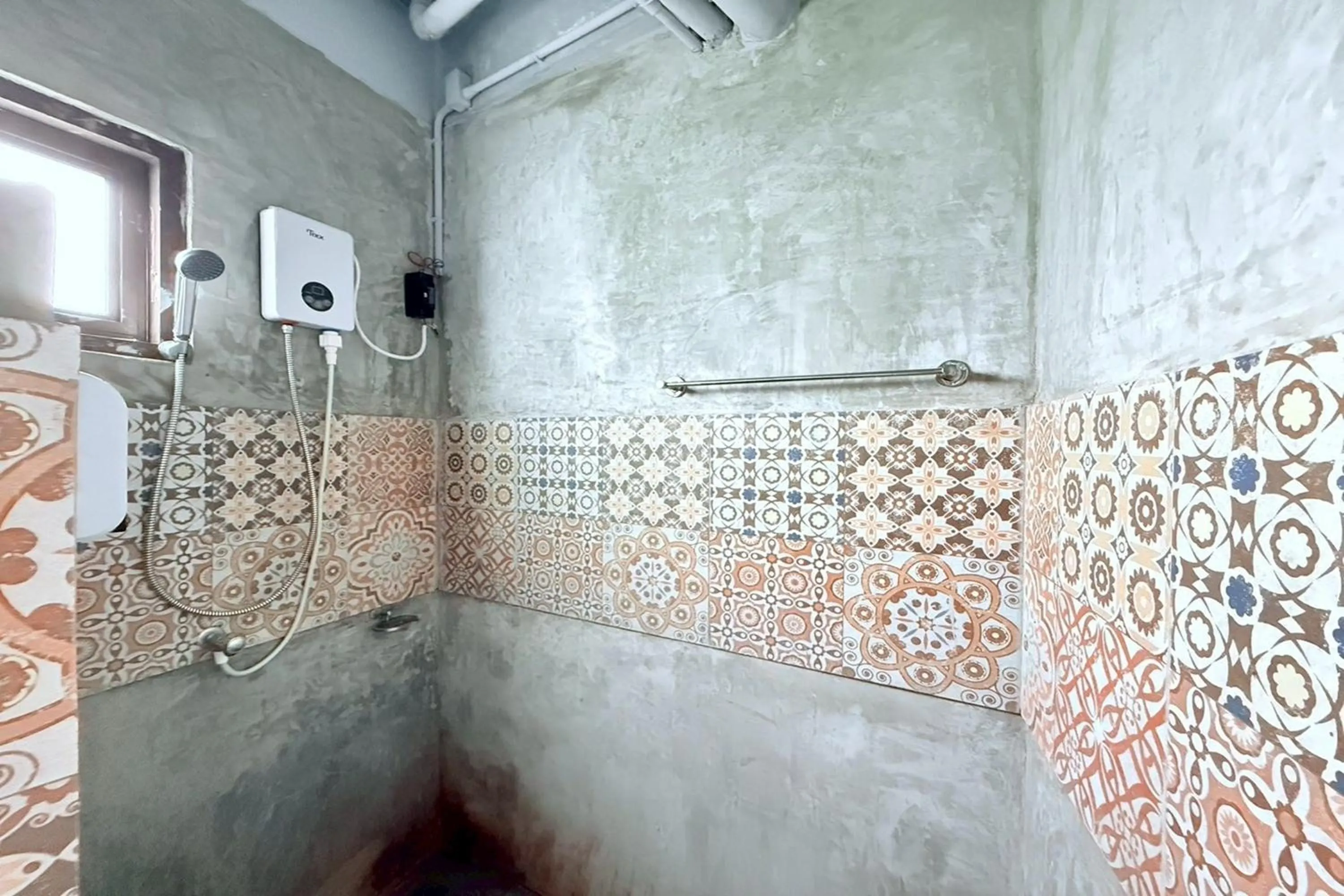 Bathroom in Sukhum Huai Khwang Guest House
