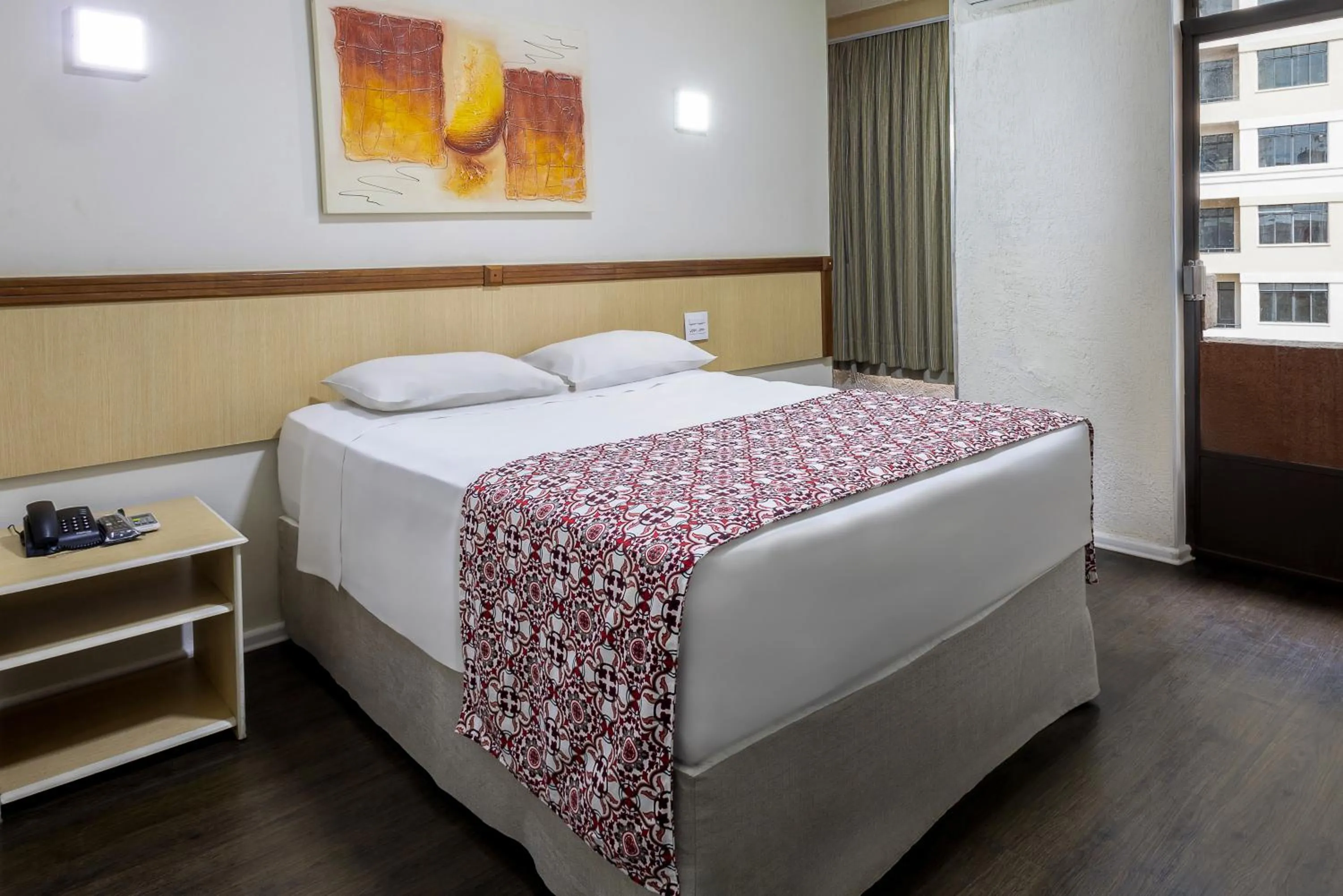 Photo of the whole room, Bed in Hotel Euro Suite São Paulo by Nacional Inn - A 600 METROS DA RUA 25 DE MARÇO