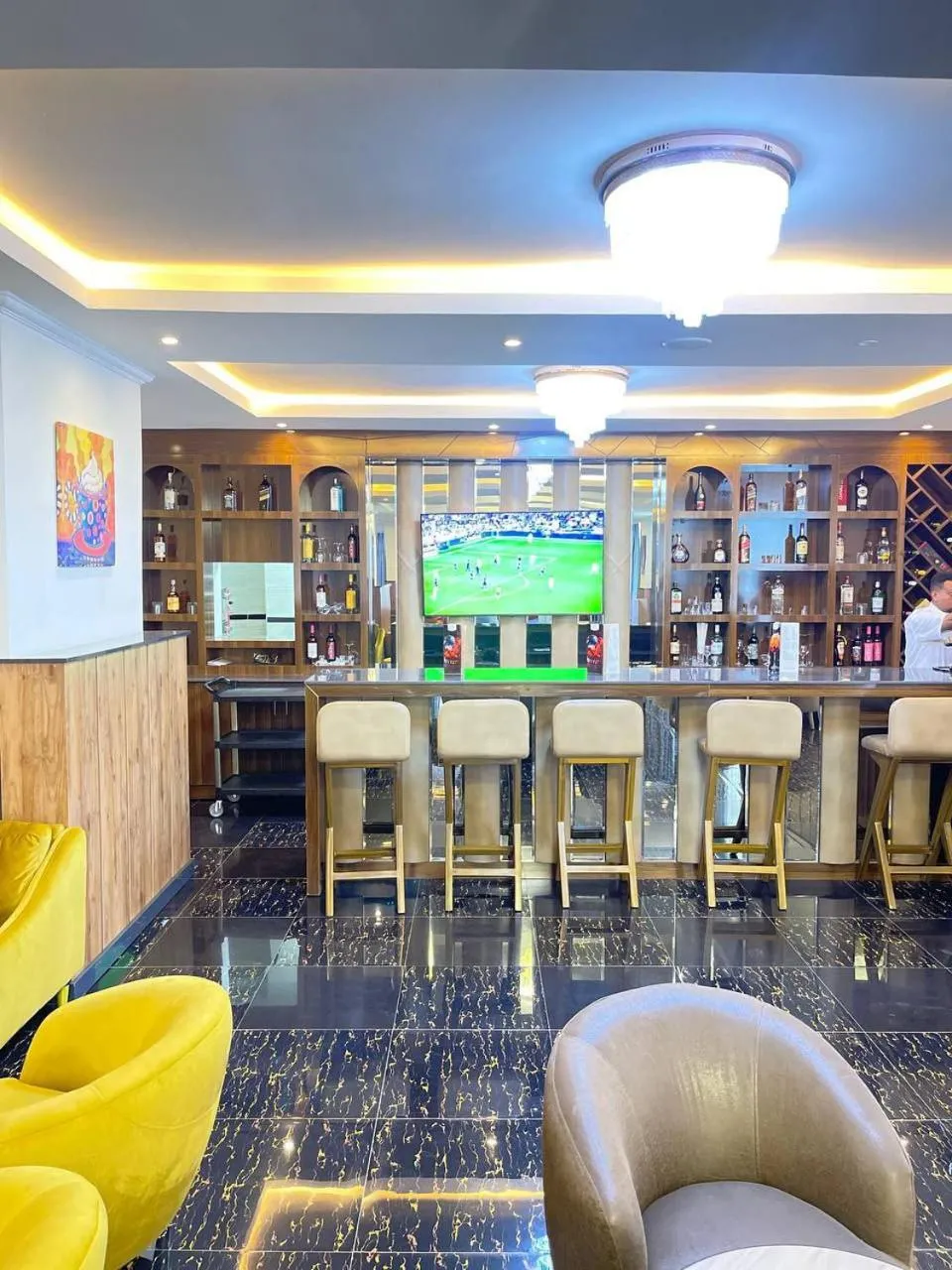 Lounge or bar in Crescent International Hotel