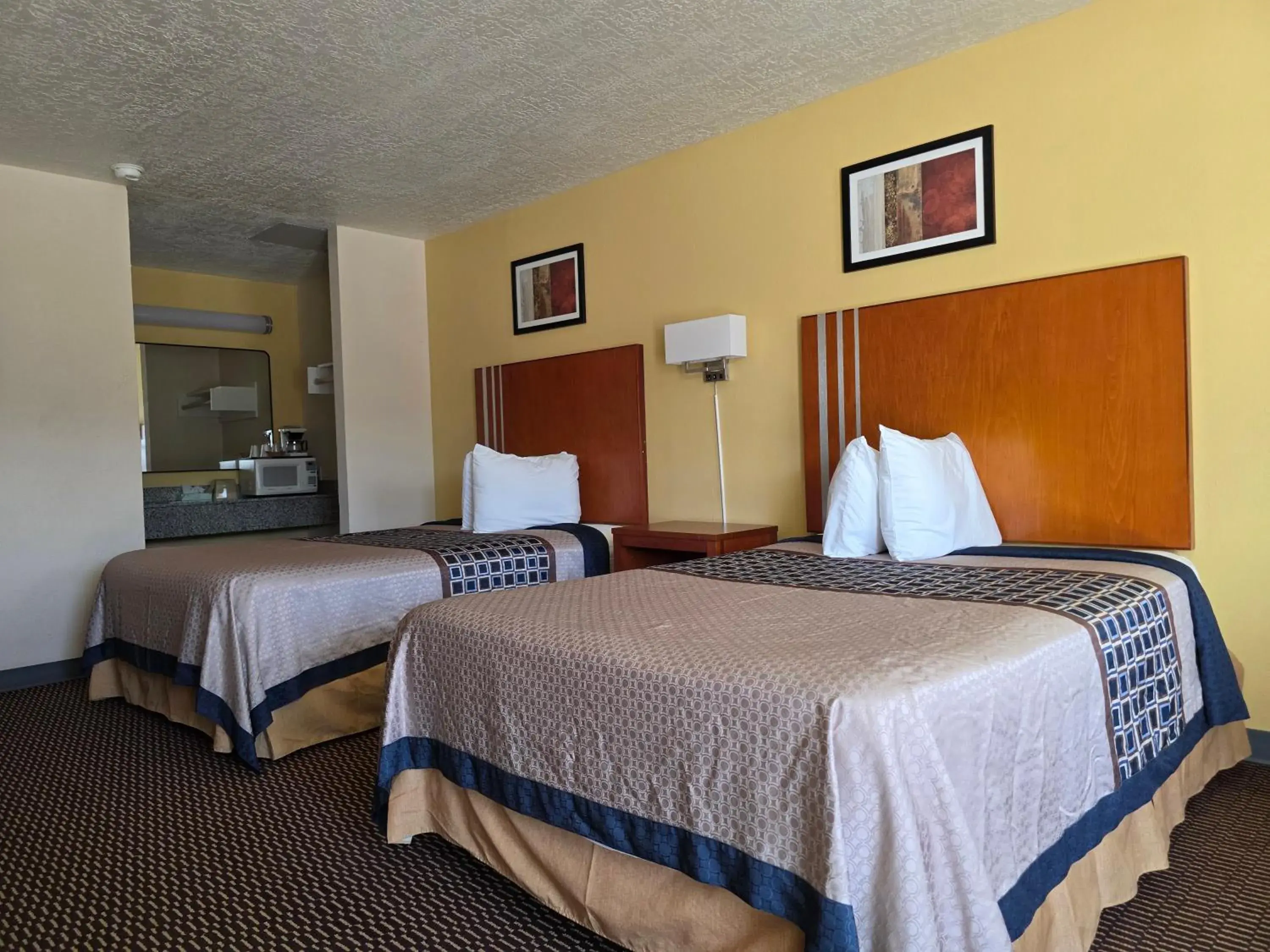 Standard Double Room in Winnie Inn Suites & RV Park Standard Double Room in Winnie Inn Suites & RV Park