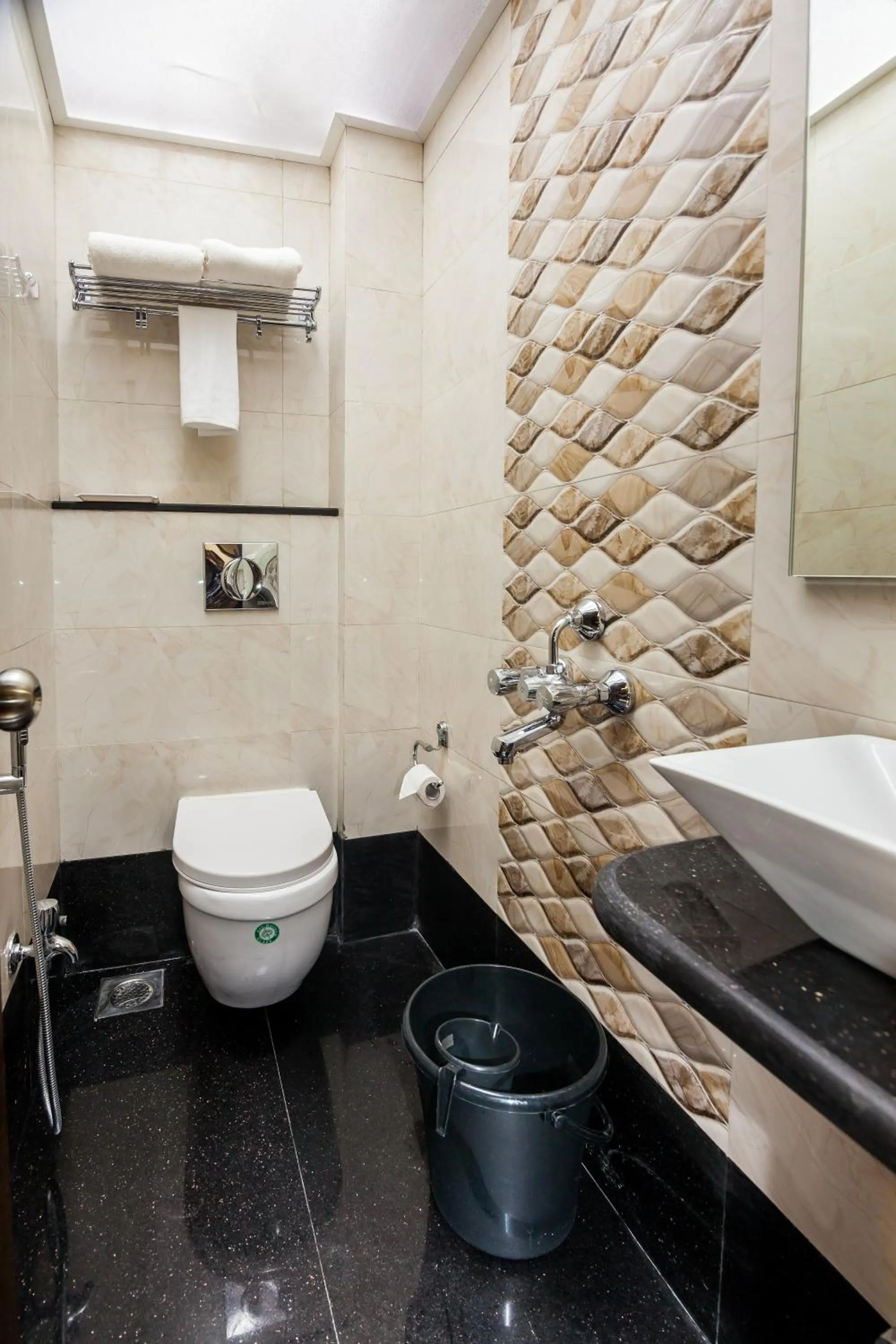 Bathroom in City Guest House - Dadar