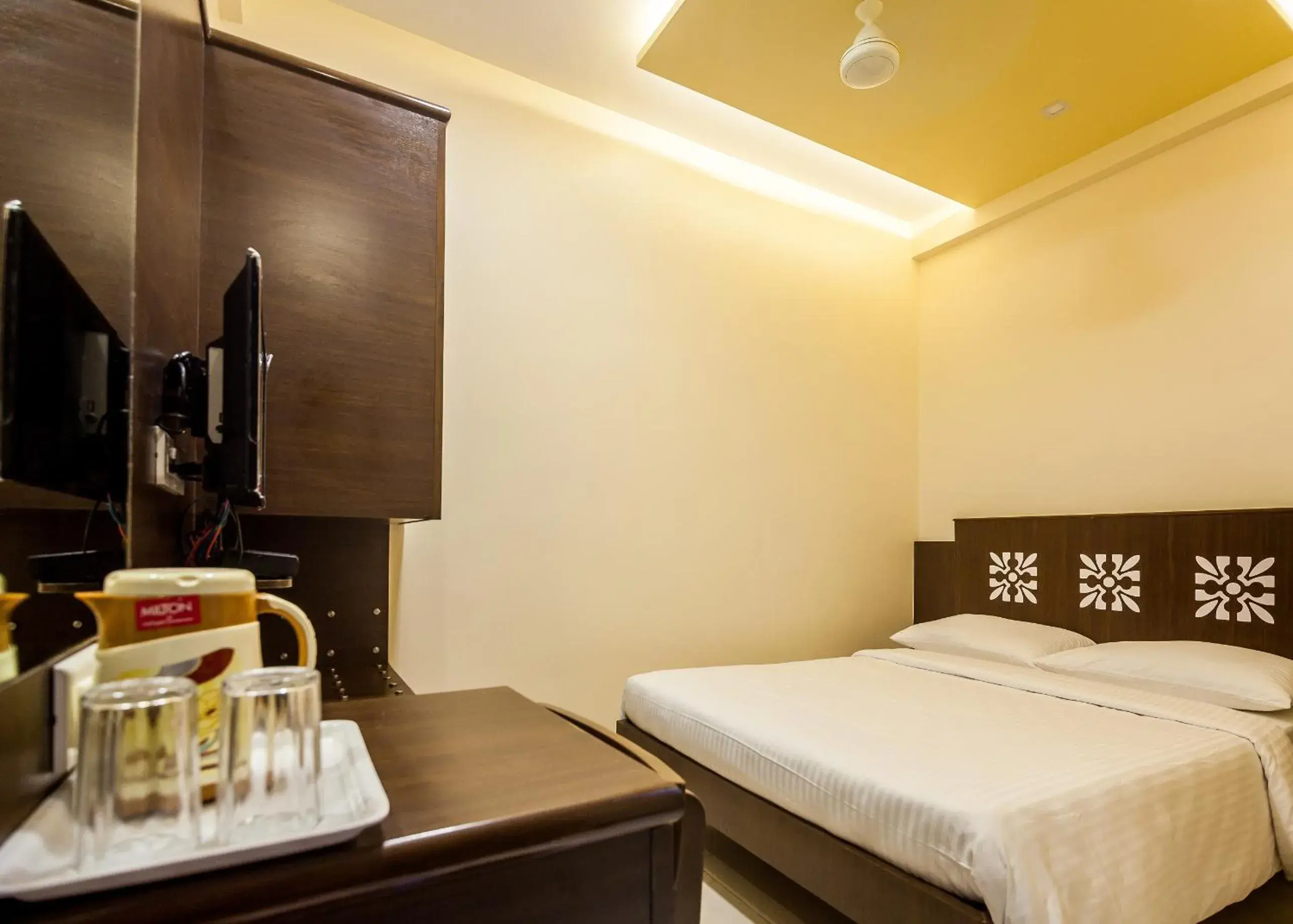 Standard Double Room in City Guest House - Dadar Standard Double Room in City Guest House - Dadar