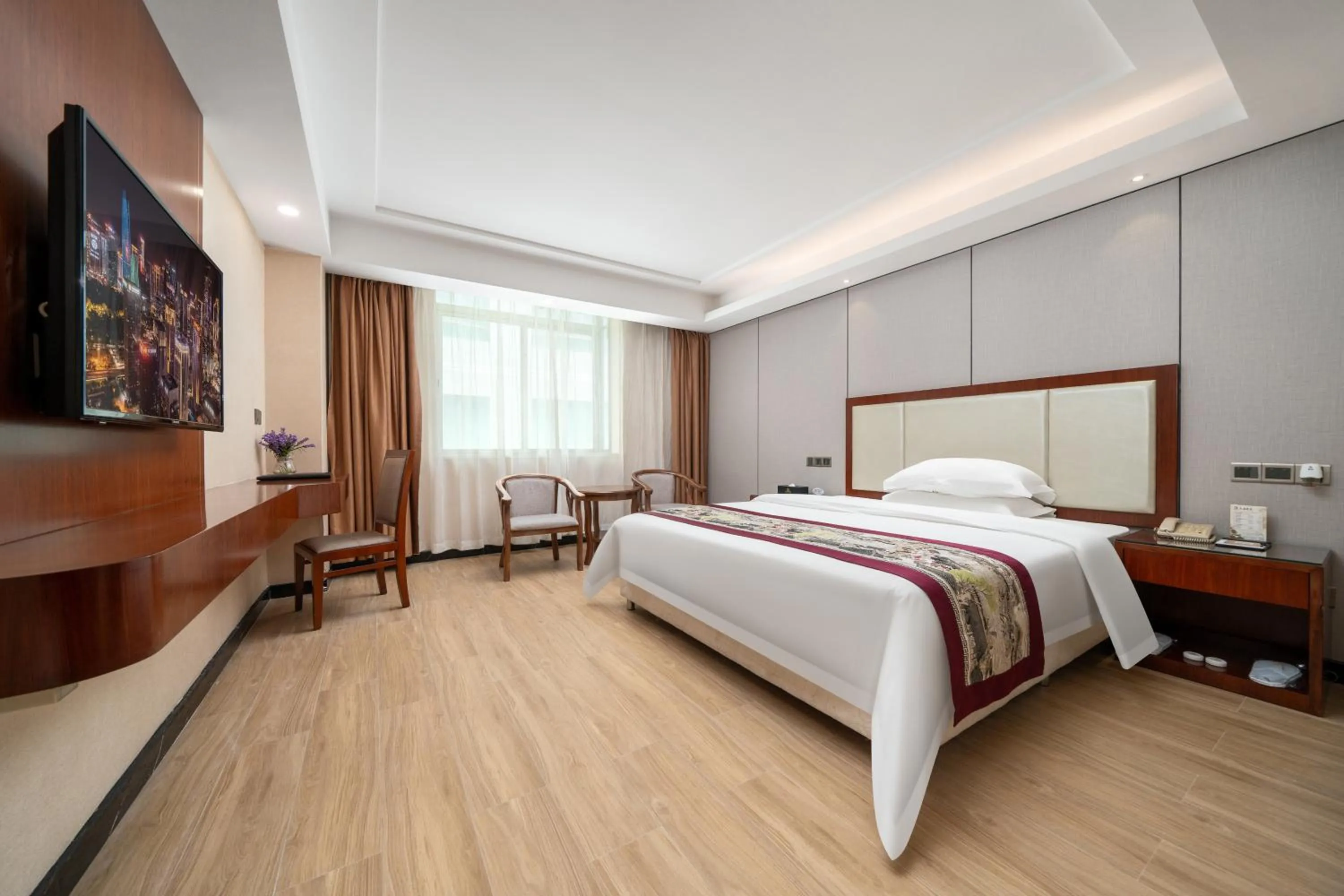 Photo of the whole room, Bed in Honglilai Hotel