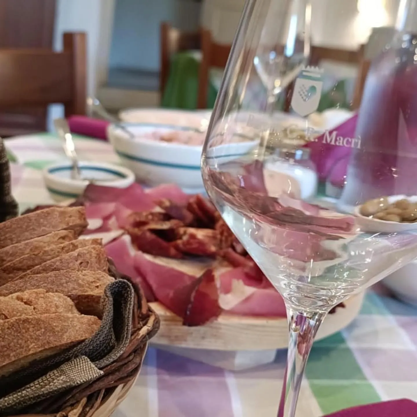 Food and drinks in Barone GR Macrì Agriturismo Modi