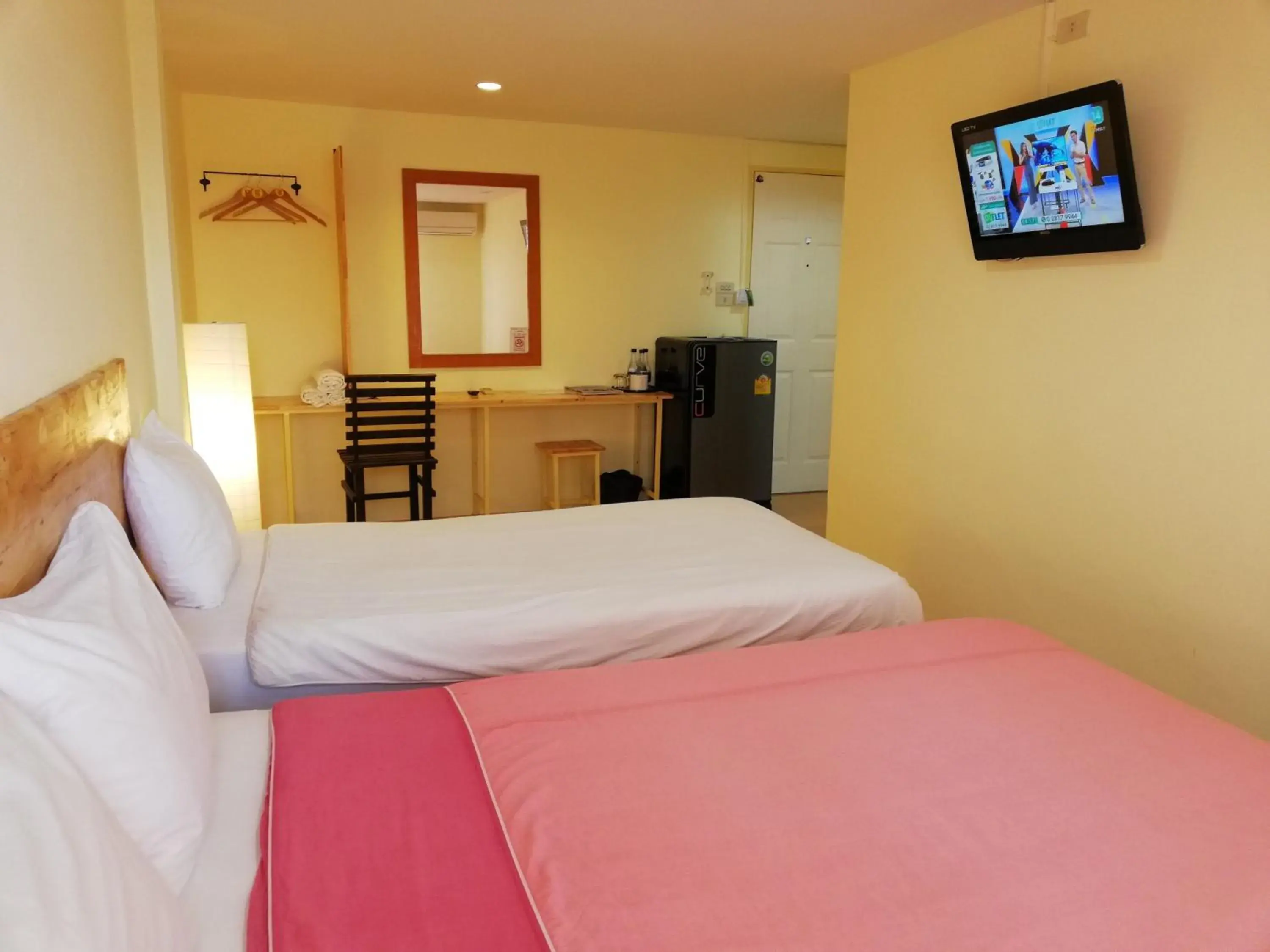 Standard Triple Room in Rinradee Place Standard Triple Room in Rinradee Place