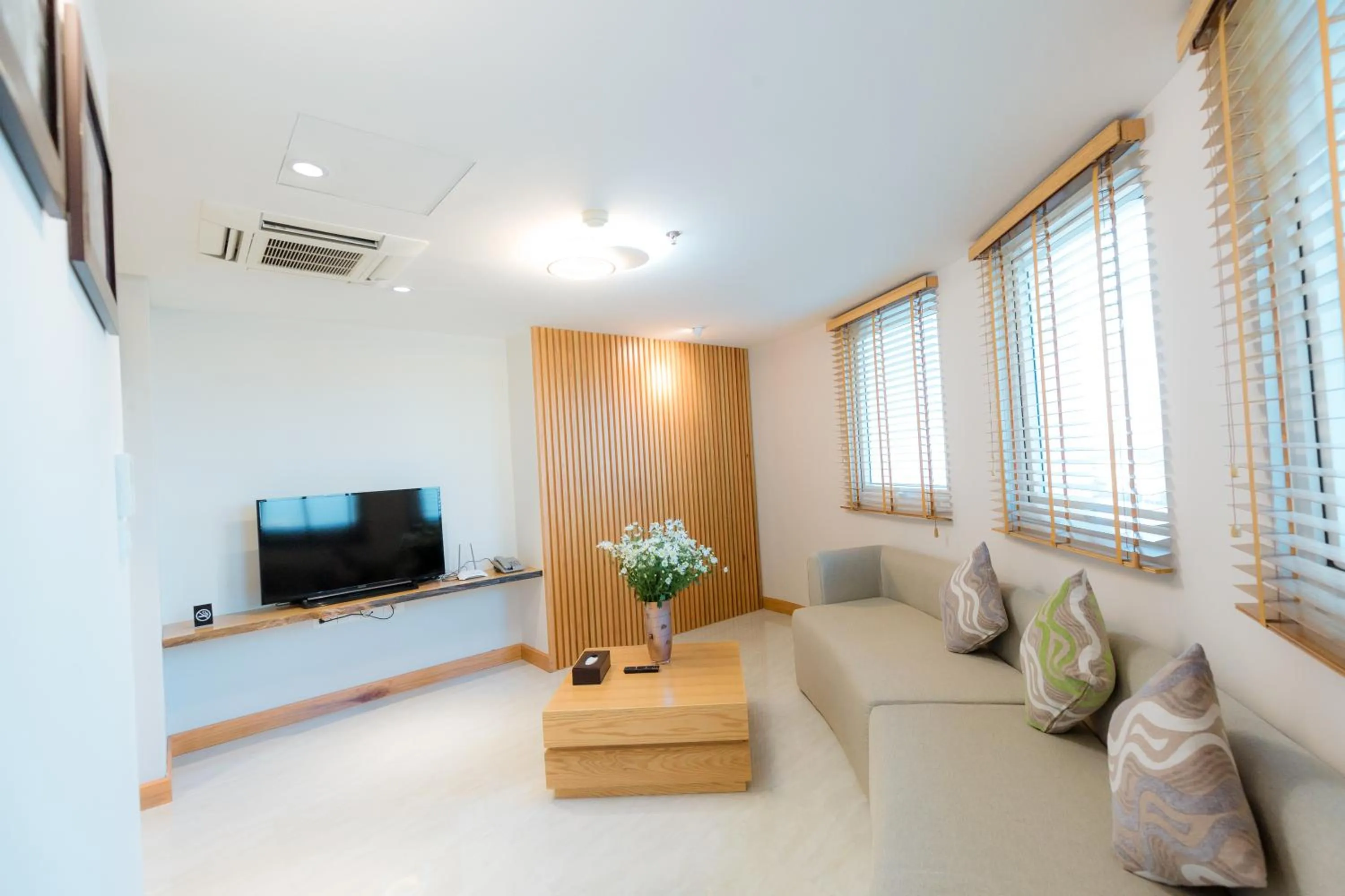 Communal lounge/ TV room in Hai Phong Tower - Apartment & Hotel
