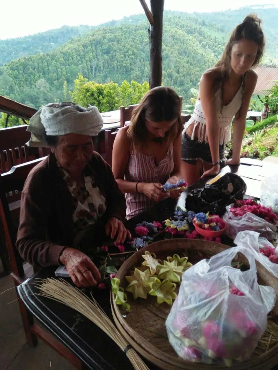 Family in Puri Sunset Homestay