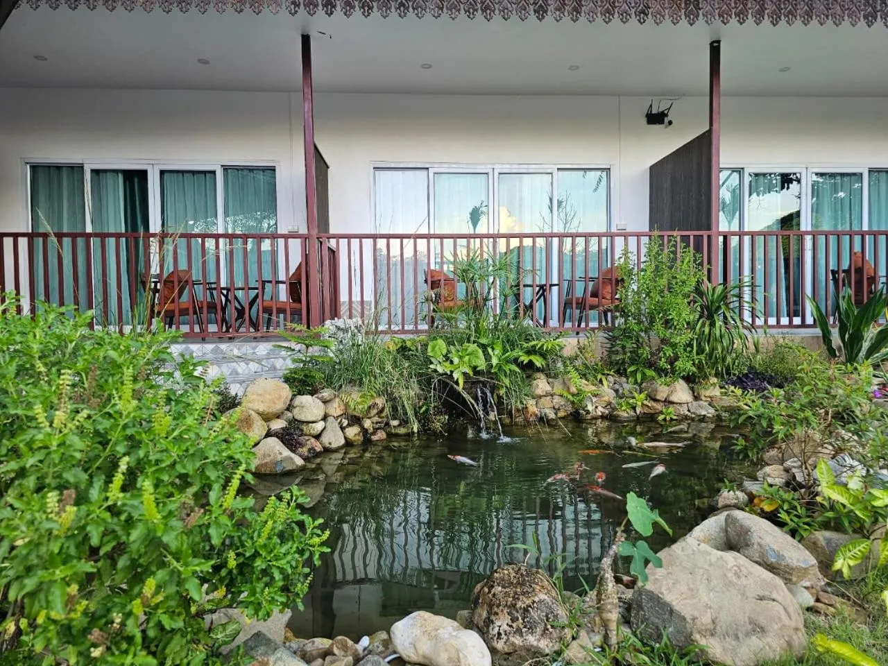 Property building in Intimate Riverside Resort Vang Vieng