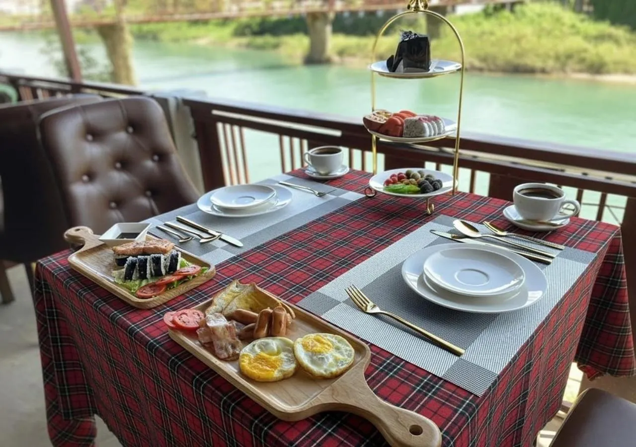 Day in Intimate Riverside Resort Vang Vieng