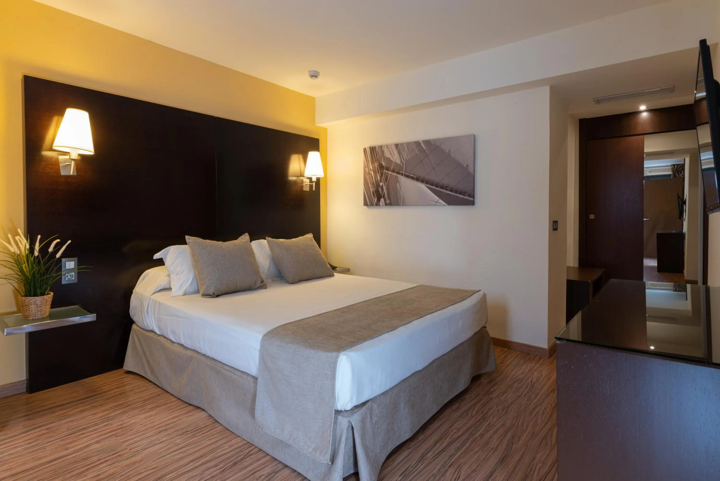 Photo of the whole room, Bed in Nautic Hotel & Spa