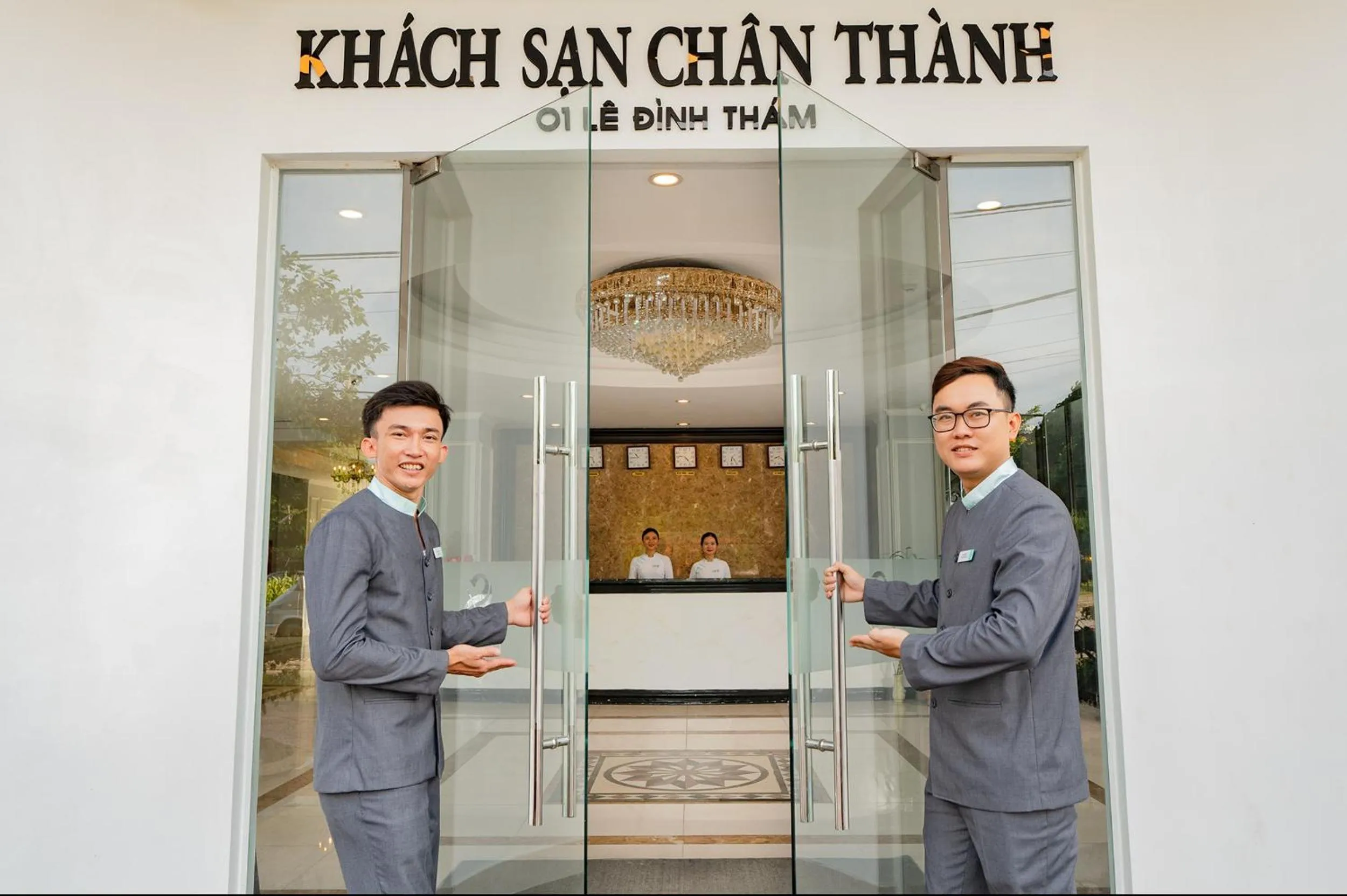 Staff in Hoian Sincerity Hotel & Spa