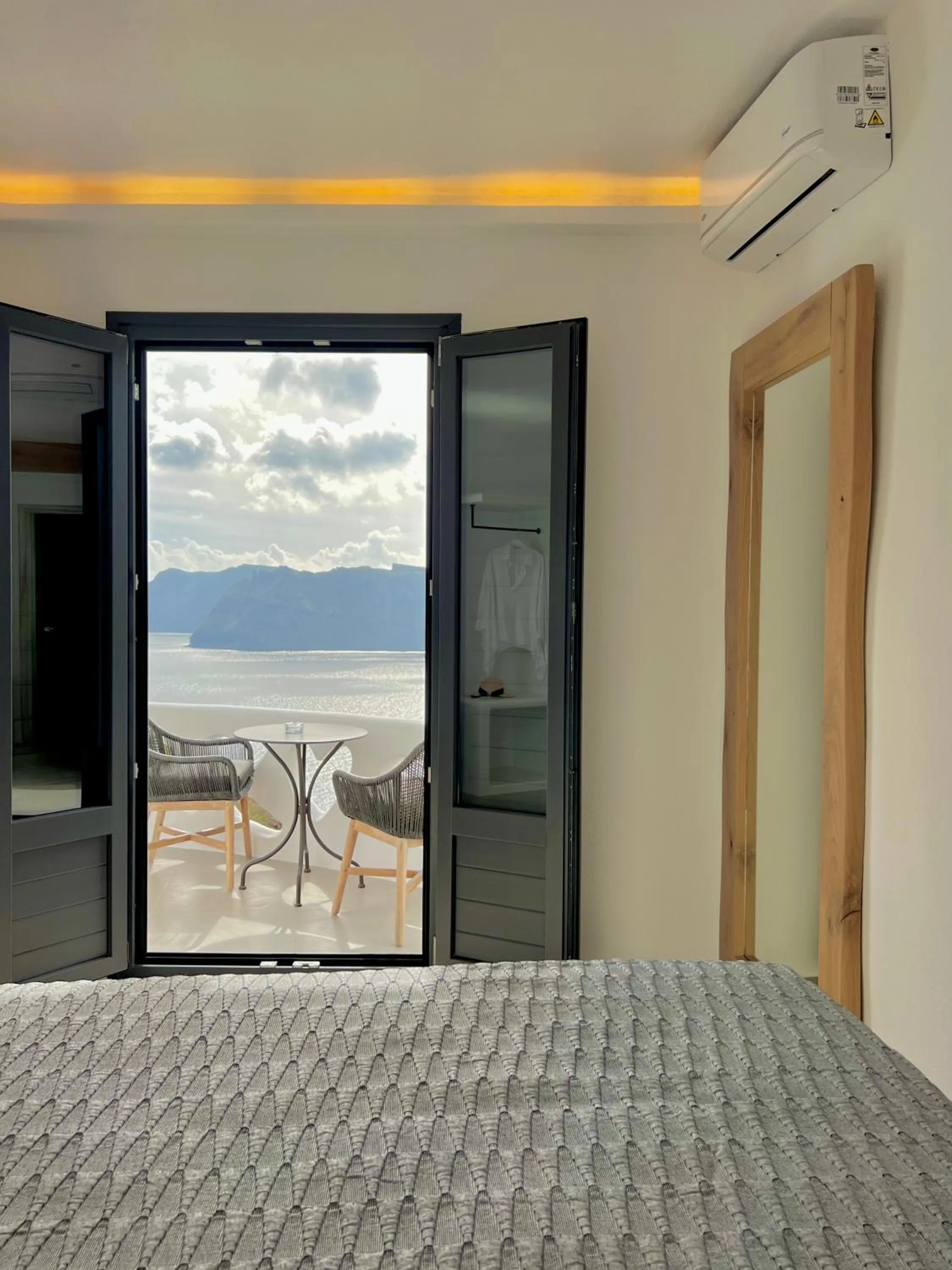 Bed in ArmonOia Caves