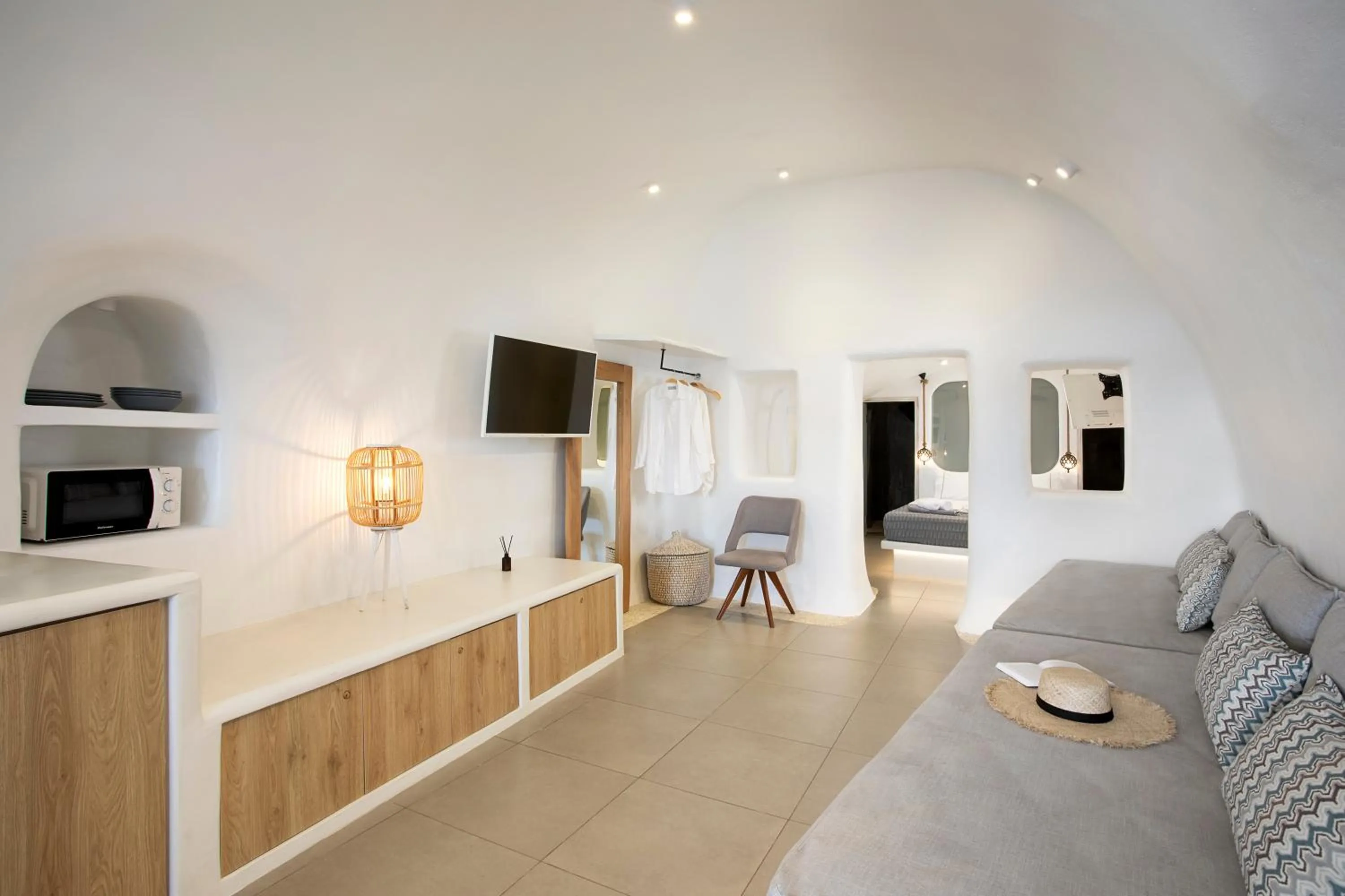 Bed in ArmonOia Caves