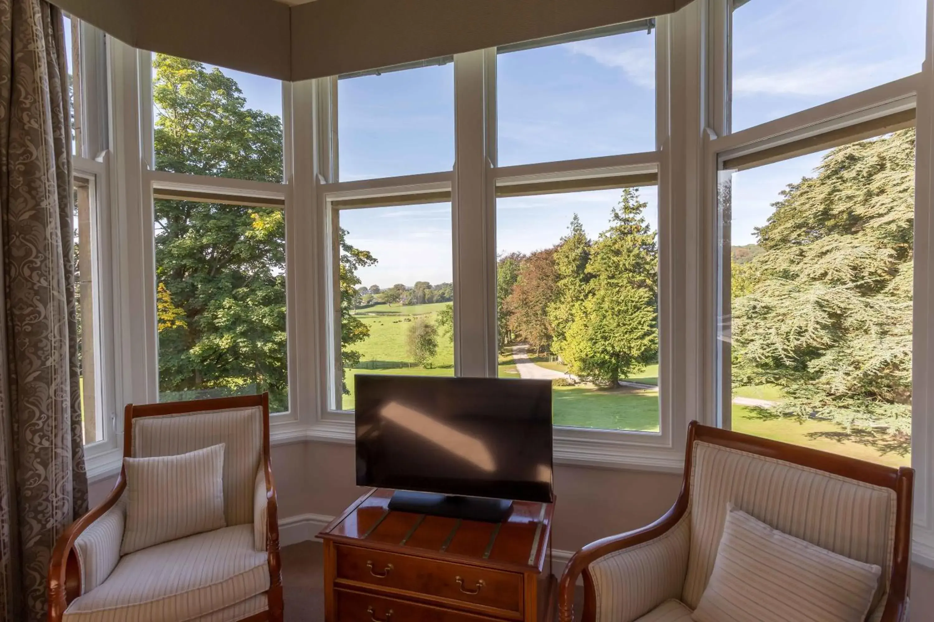 Deluxe Room - single occupancy in The Villa Levens Deluxe Room - single occupancy in The Villa Levens