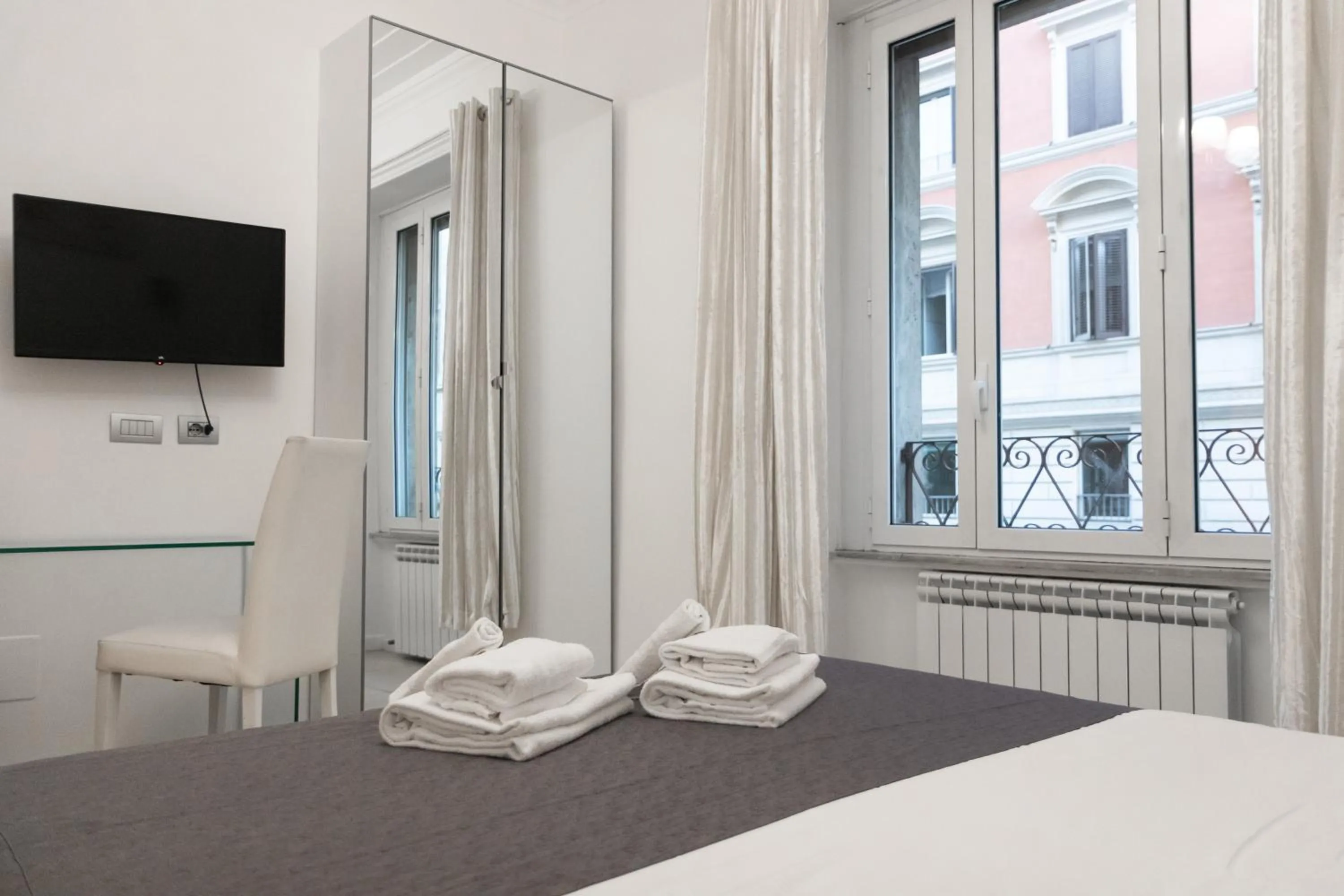 Bed in Vatican Grand Suite