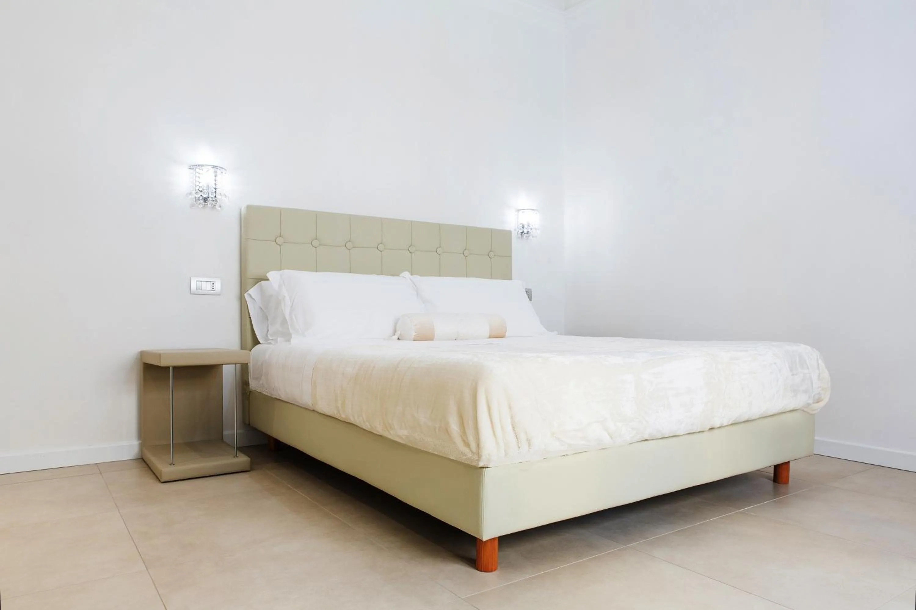 Bedroom, Bed in Vatican Grand Suite