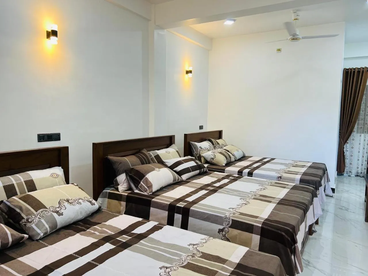 Bed in Sea Zone Hotel Nilaveli