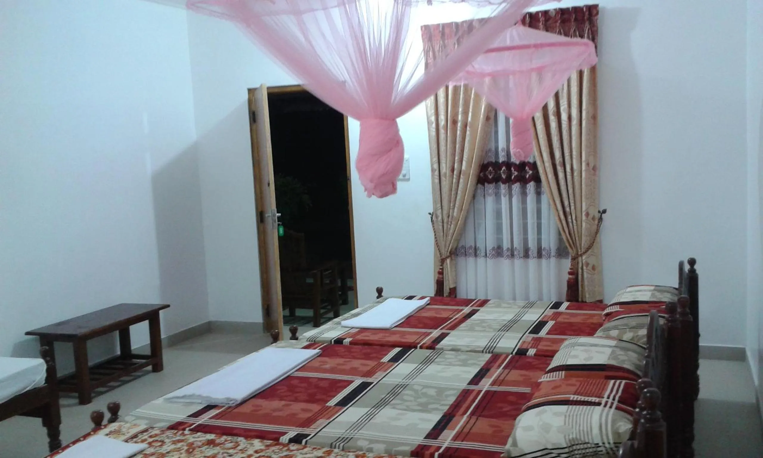 Bedroom, Bed in Sea Zone Hotel Nilaveli