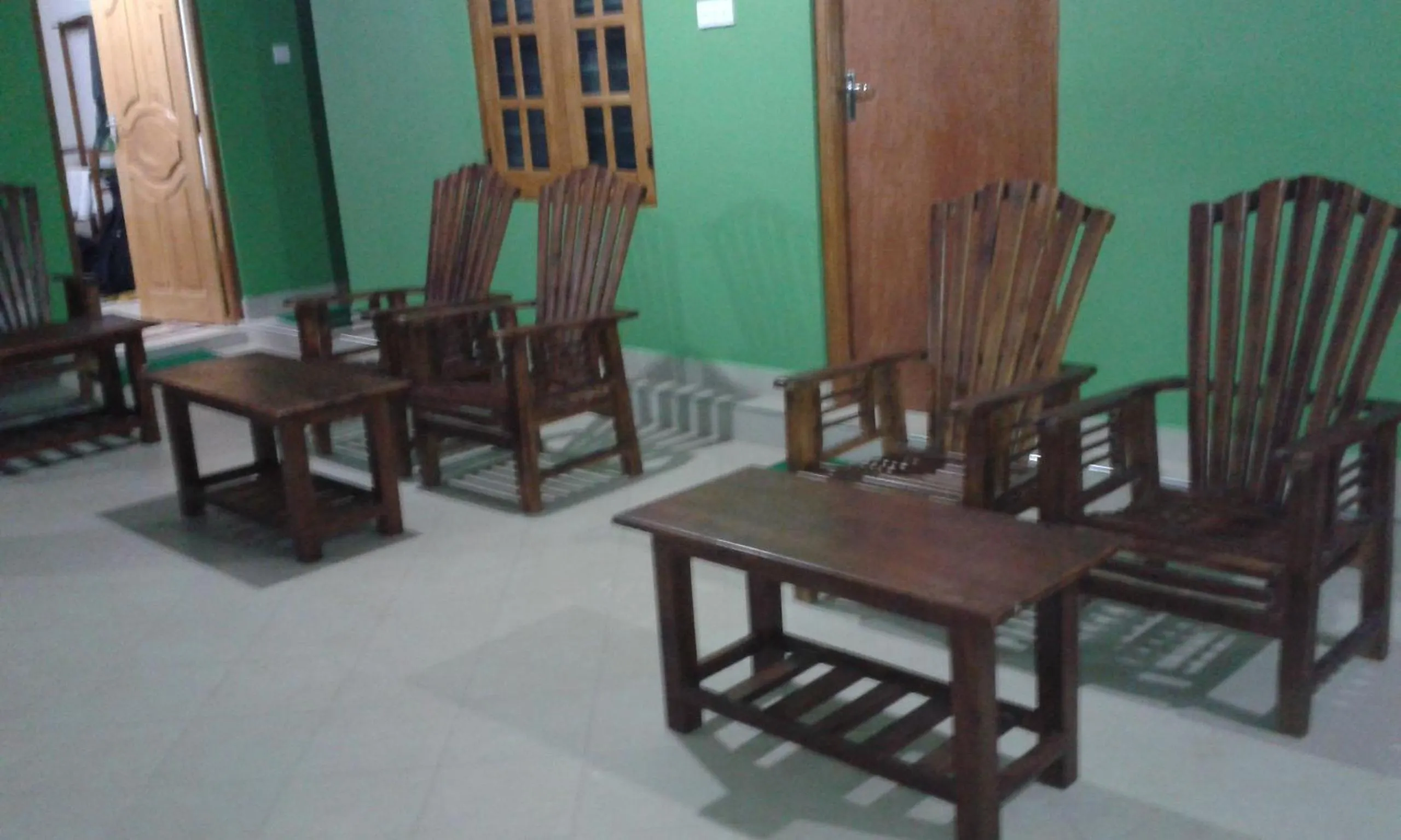 Seating area in Sea Zone Hotel Nilaveli