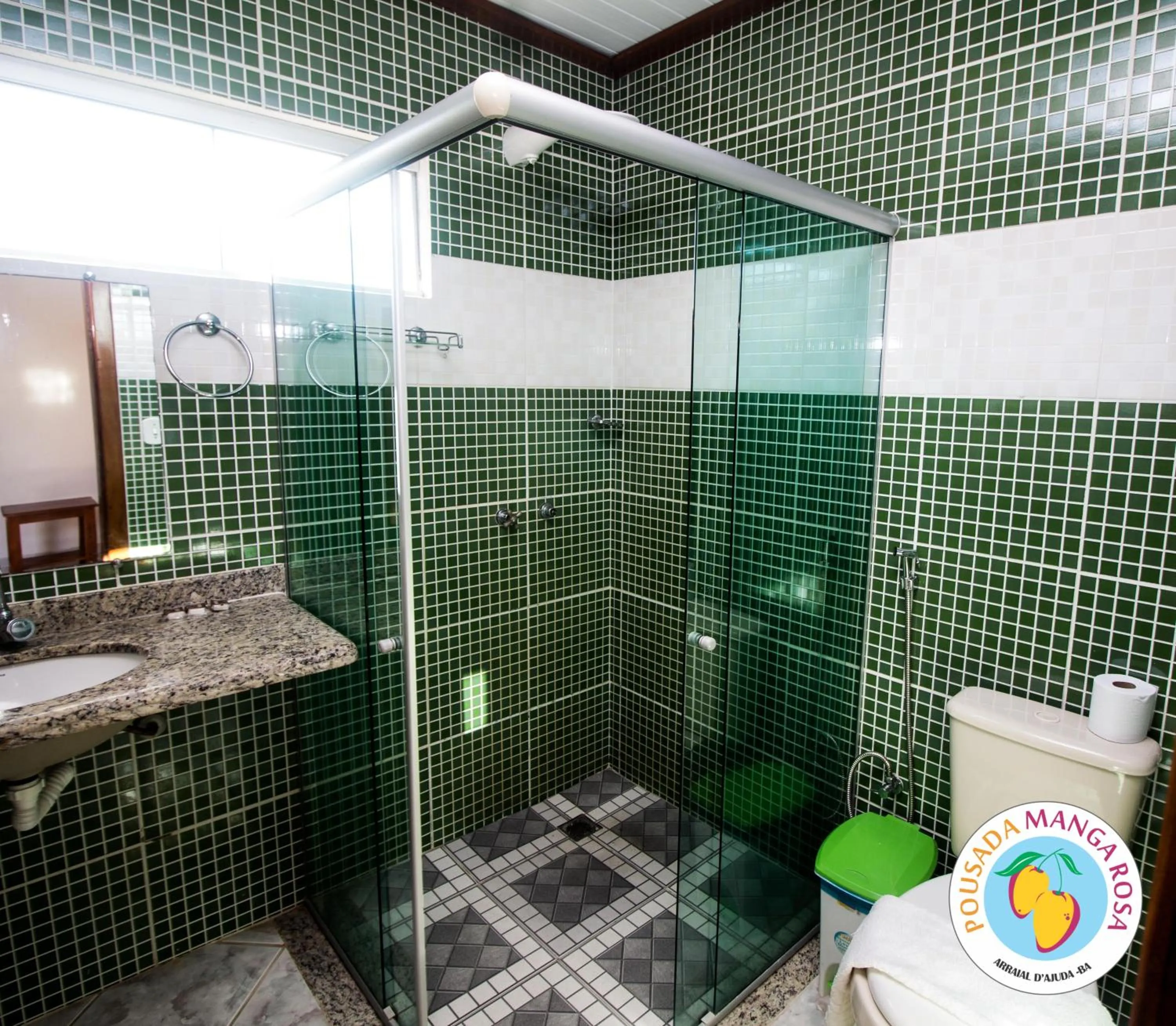 Bathroom in Pousada Manga Rosa- Arraial