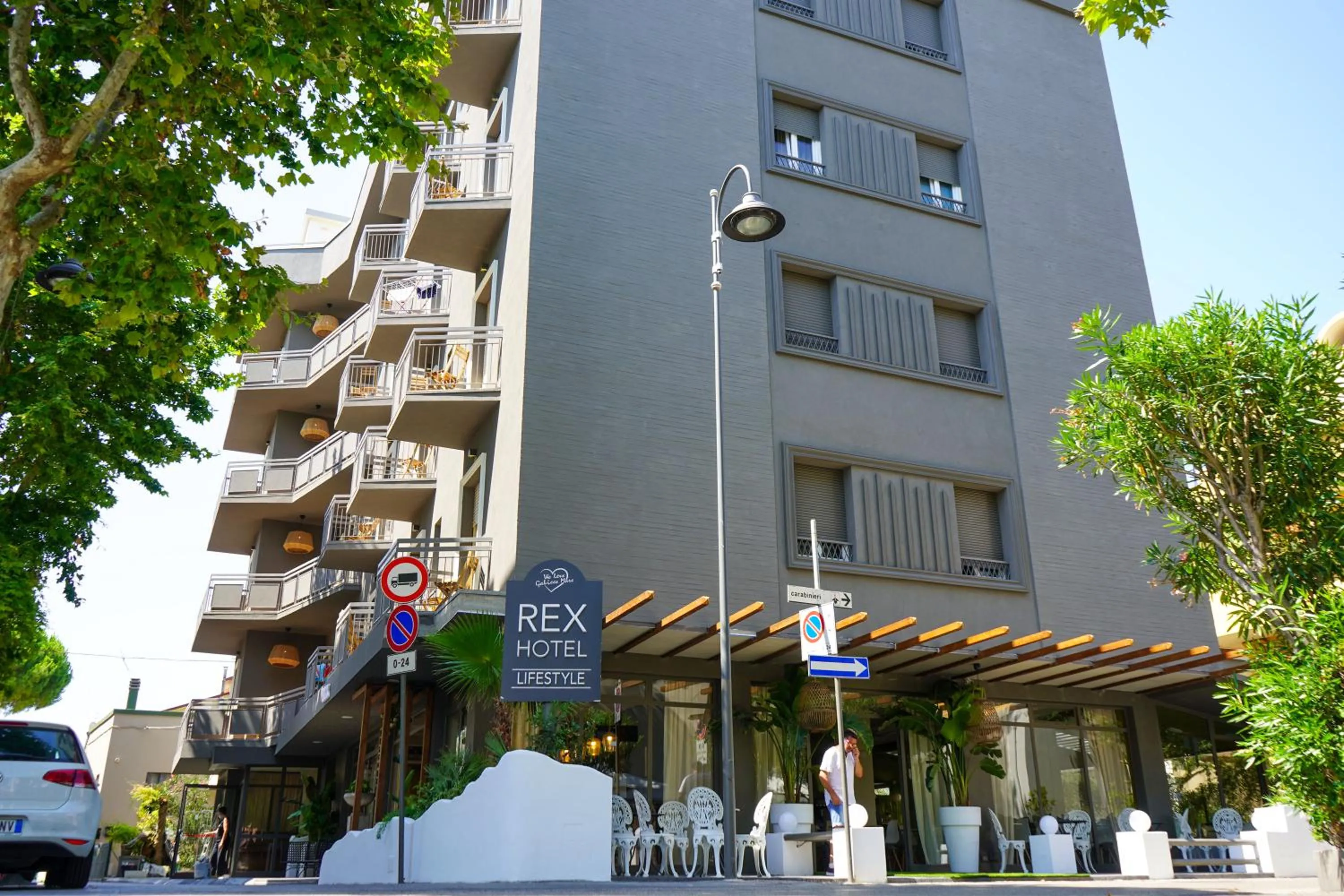 Property building in Hotel Rex