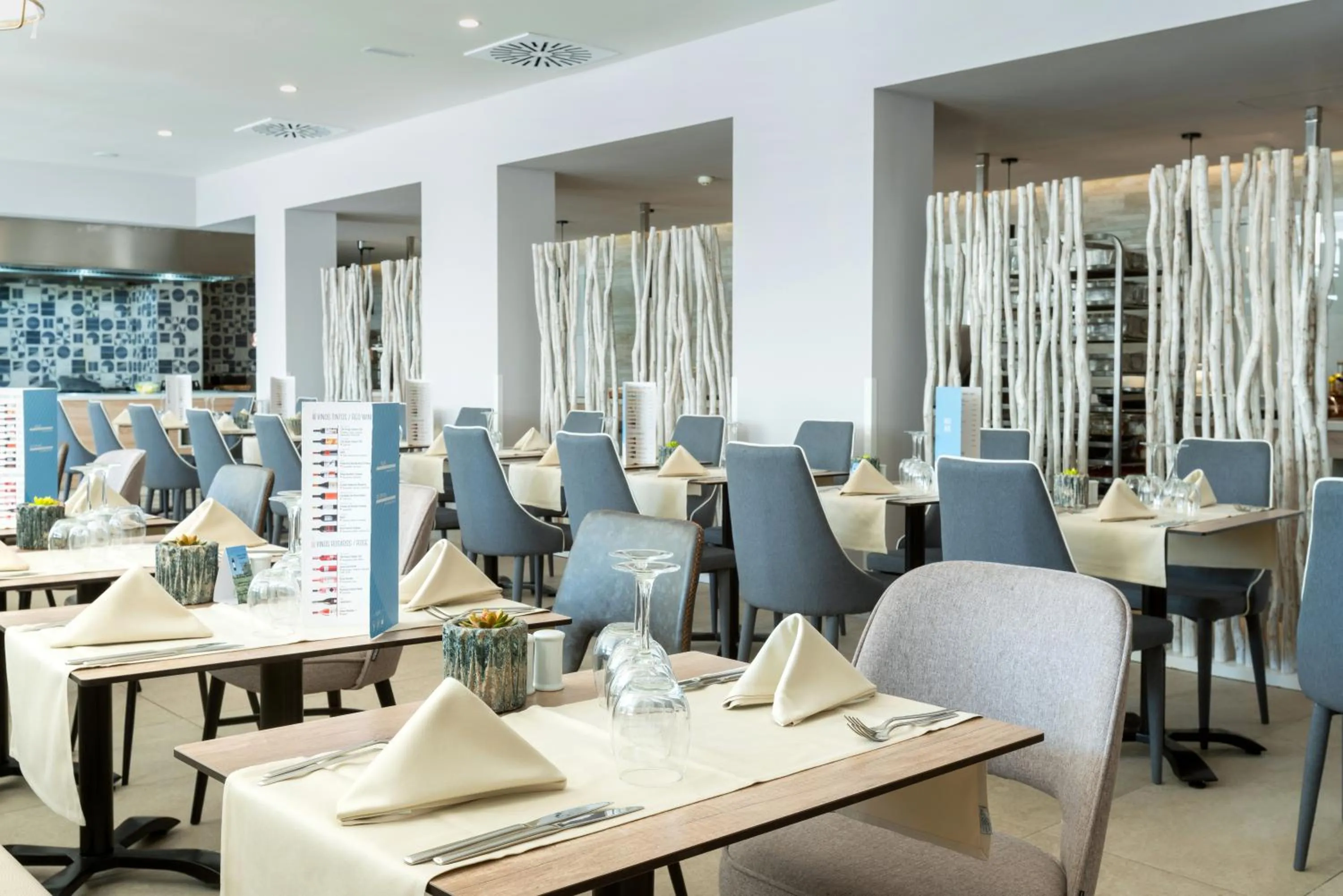 Restaurant/places to eat in Hotel Las Arenas