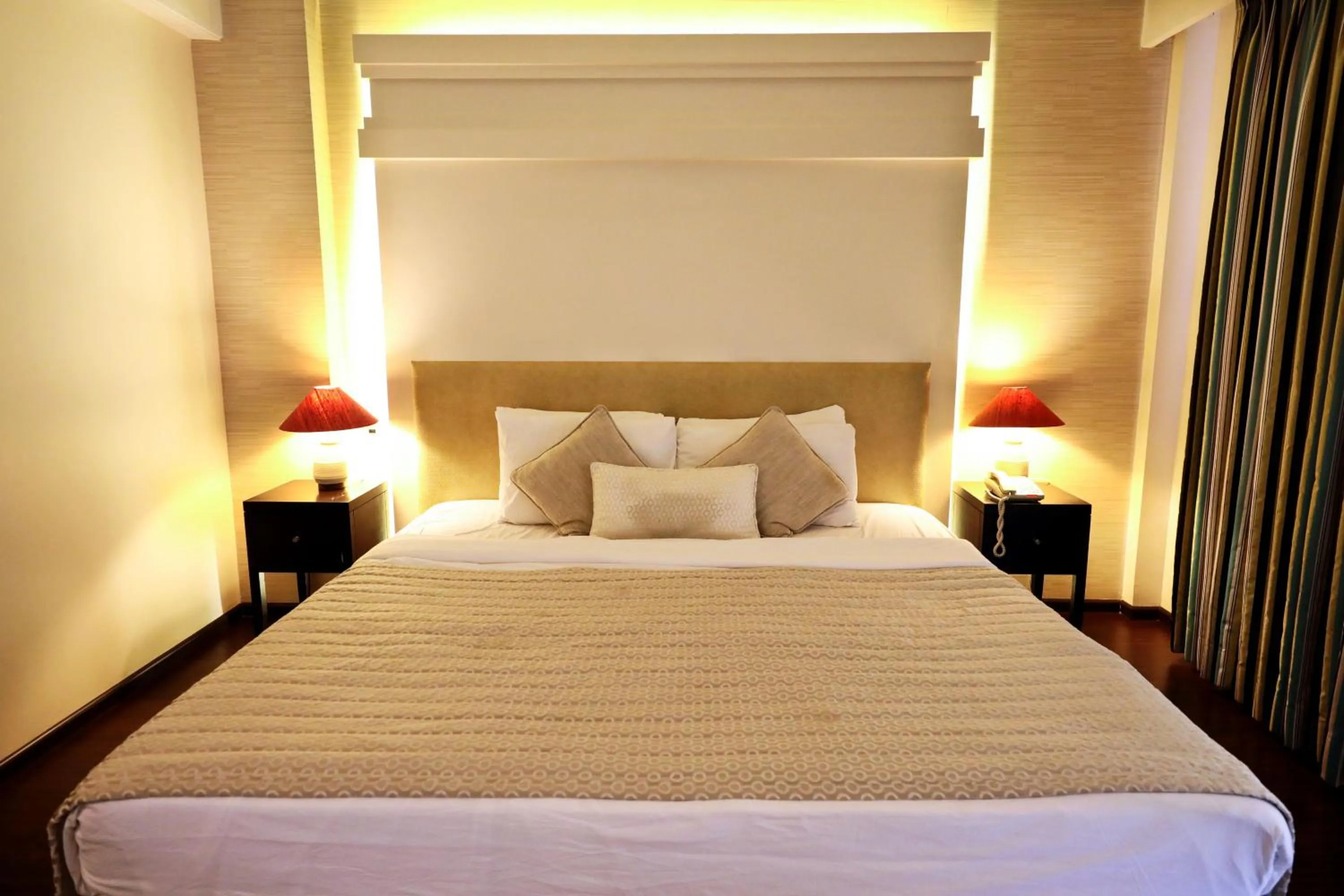 Photo of the whole room, Bed in Blue Ocean The Fern Resort & Spa Ganpatipule