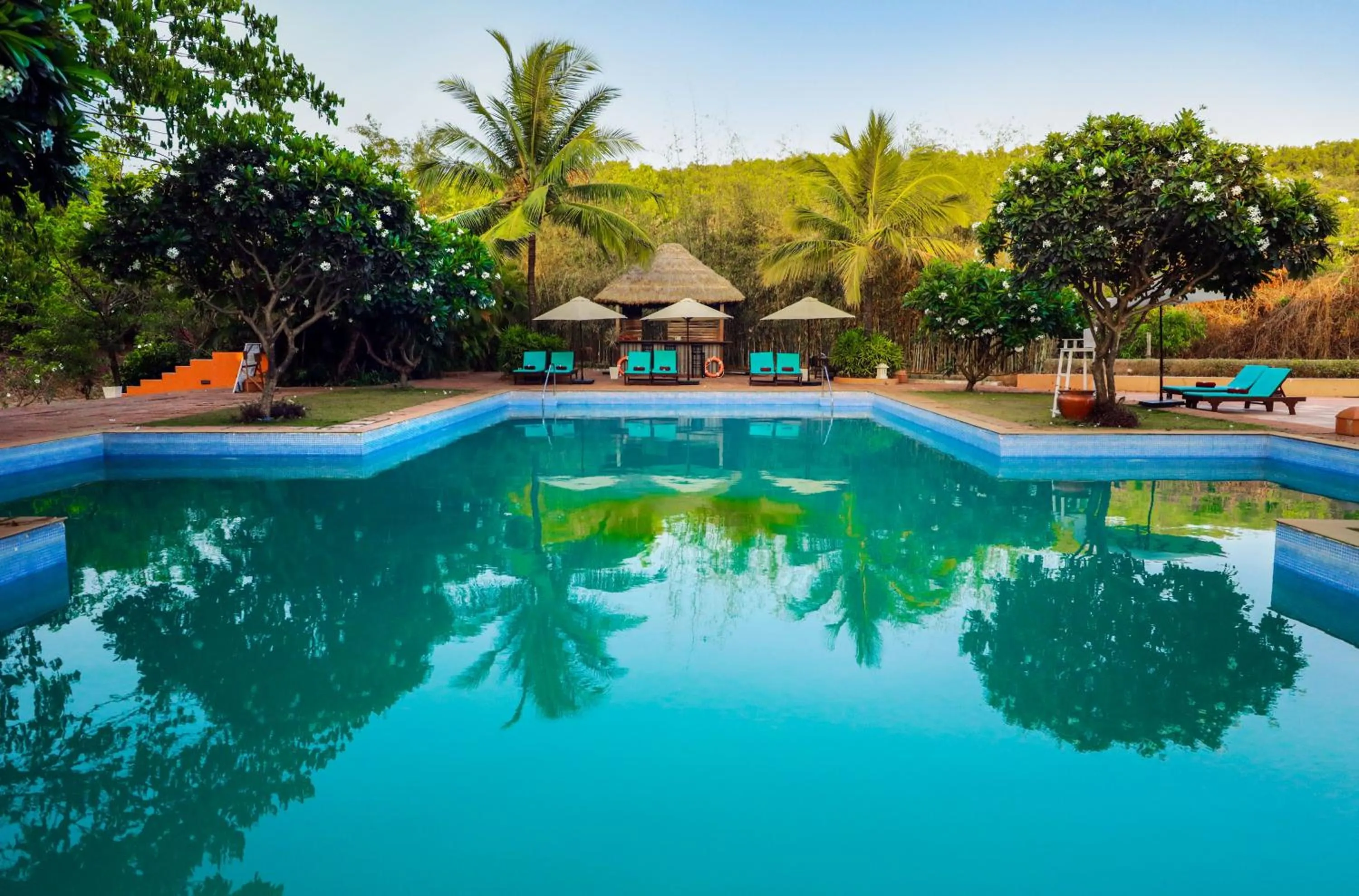 Swimming pool in Blue Ocean The Fern Resort & Spa Ganpatipule