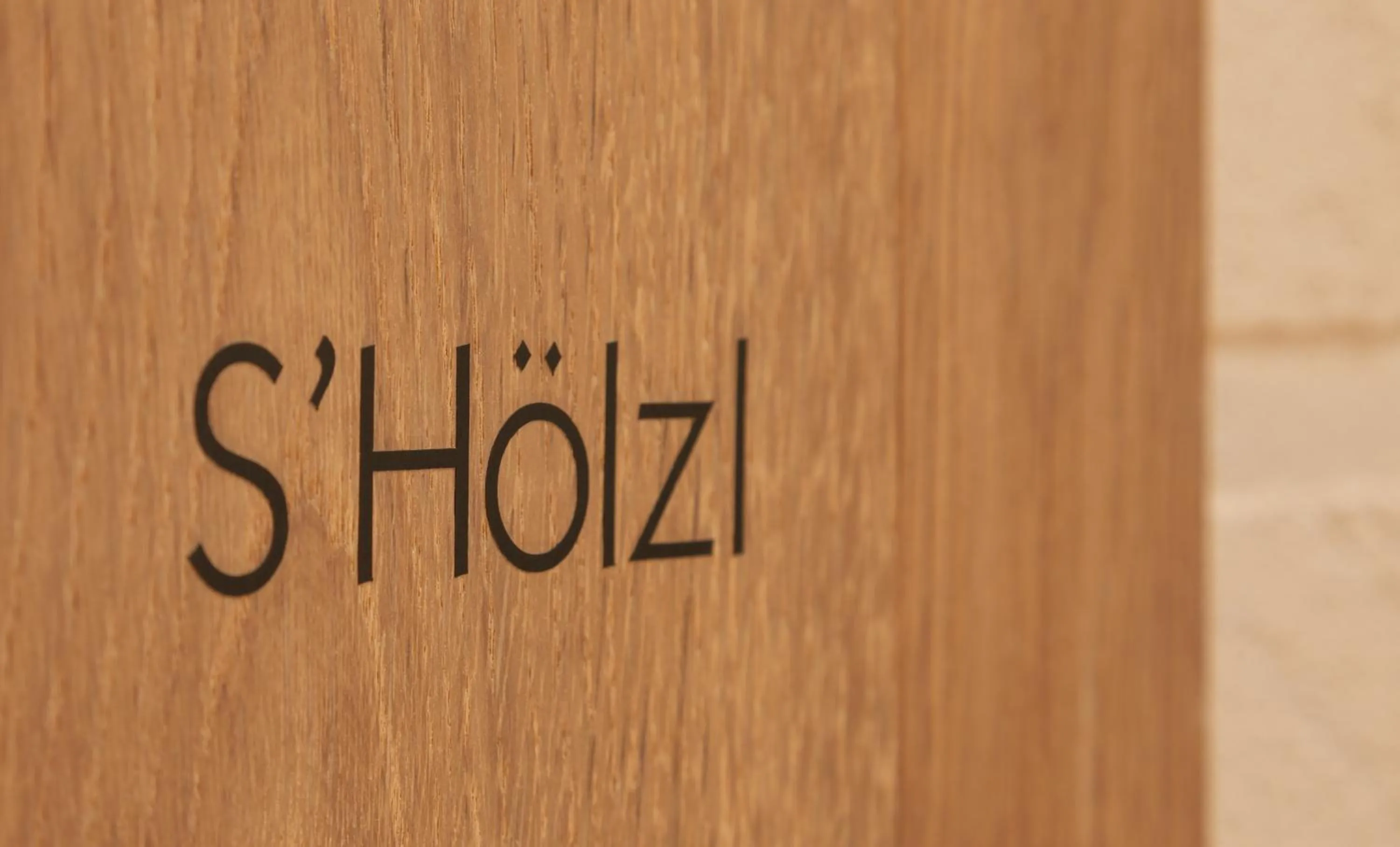 Decorative detail in AlmRefugio