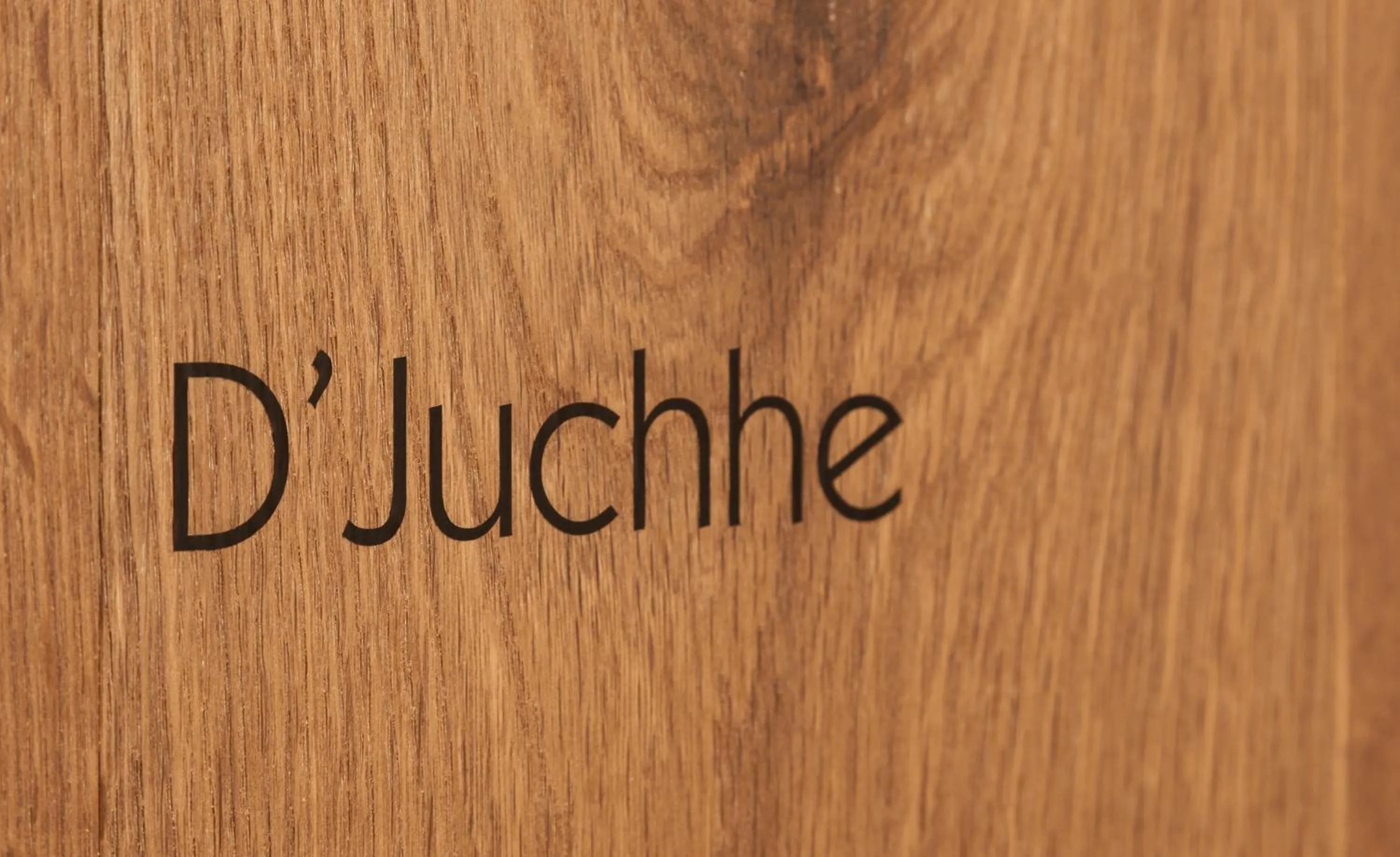 Decorative detail in AlmRefugio