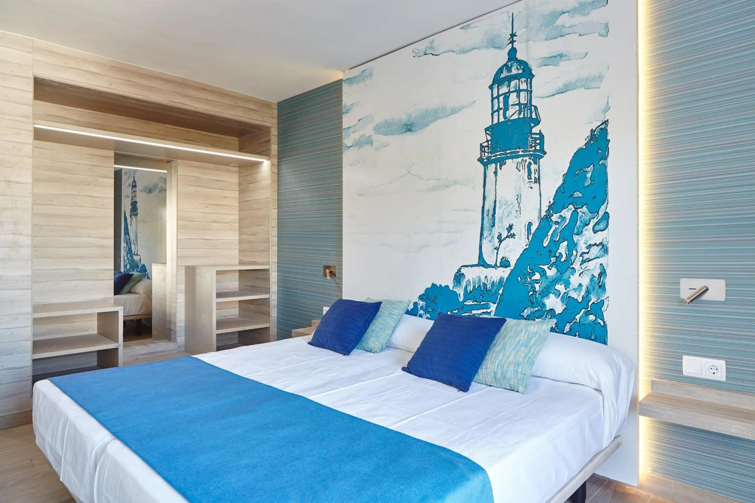 Photo of the whole room, Bed in Sol Bahía Ibiza Suites