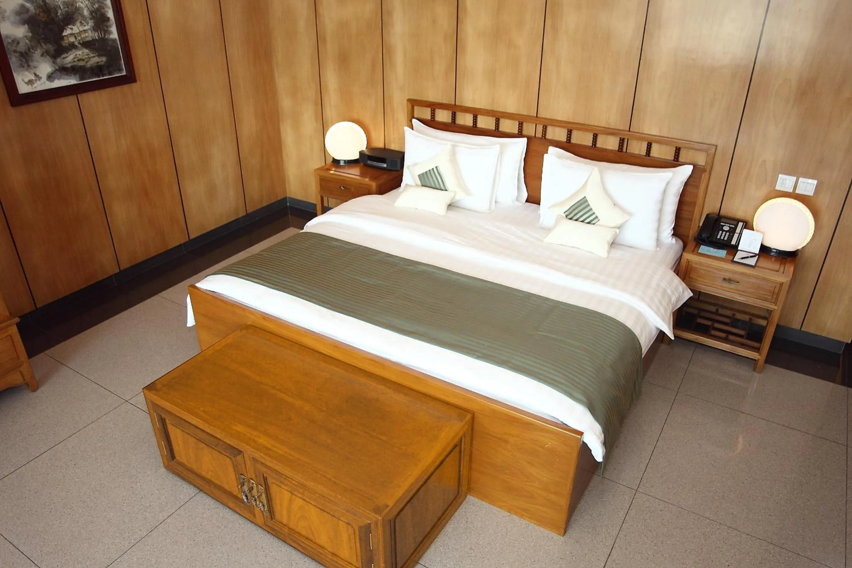 Photo of the whole room in Lagos Oriental Hotel