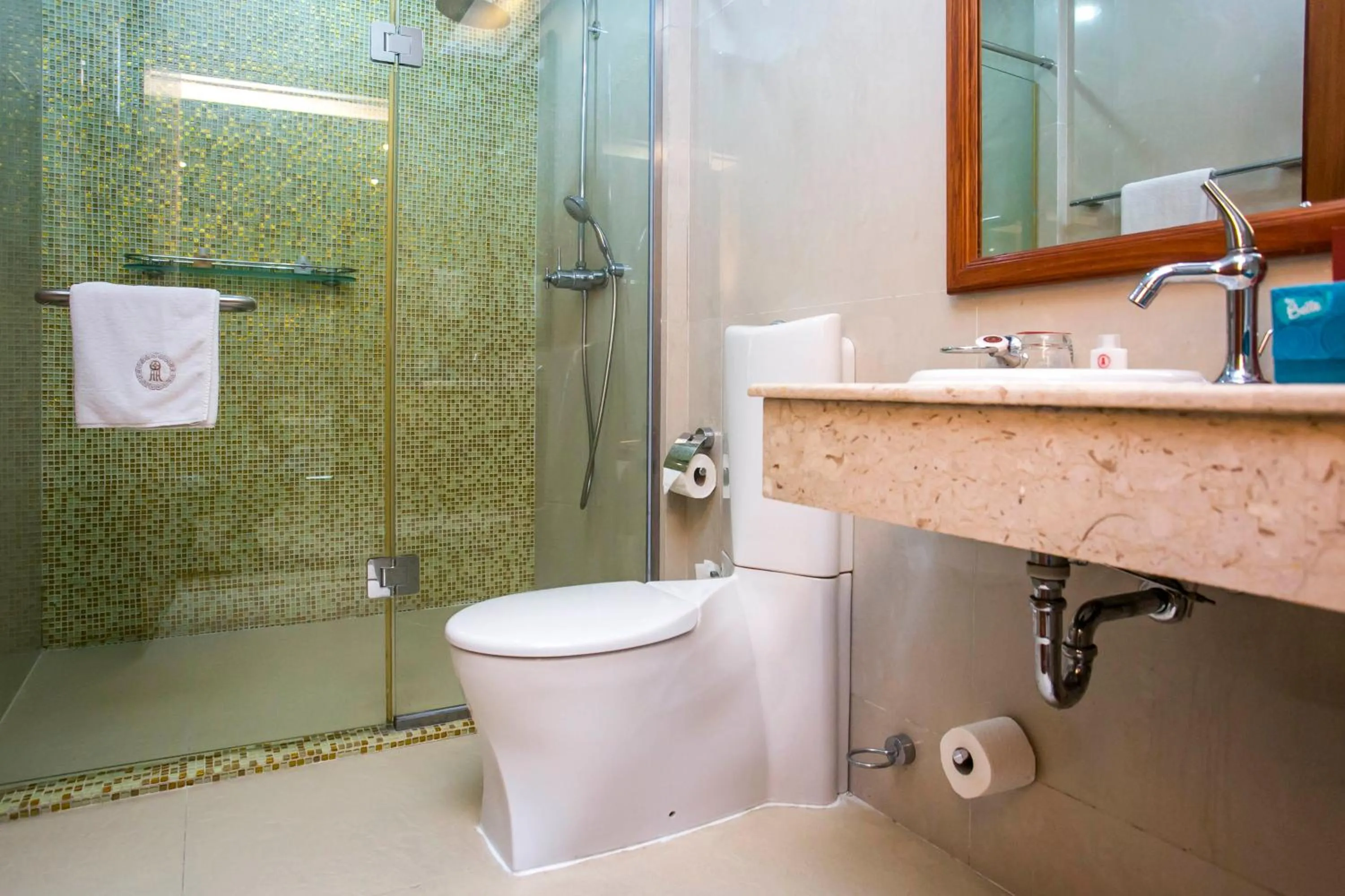 Shower in Lagos Oriental Hotel