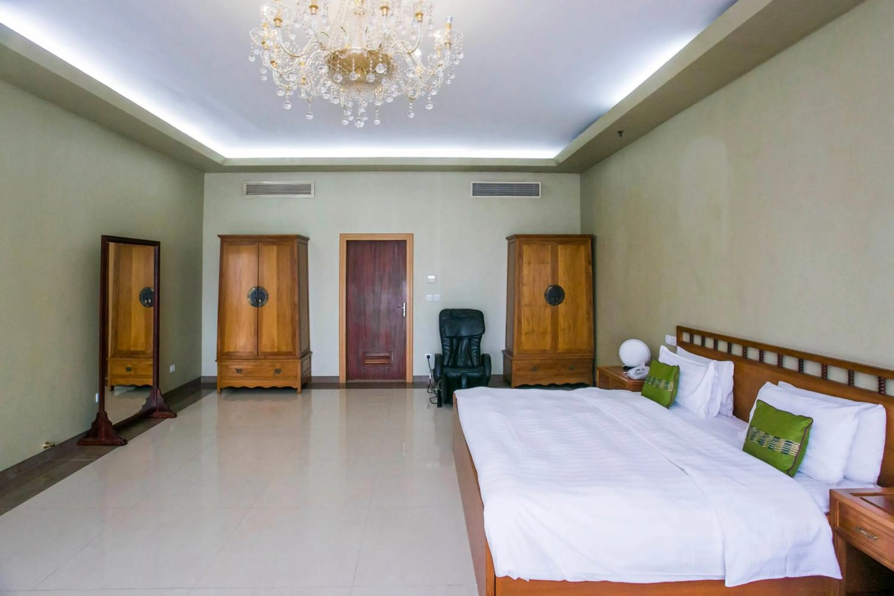 Bed in Lagos Oriental Hotel