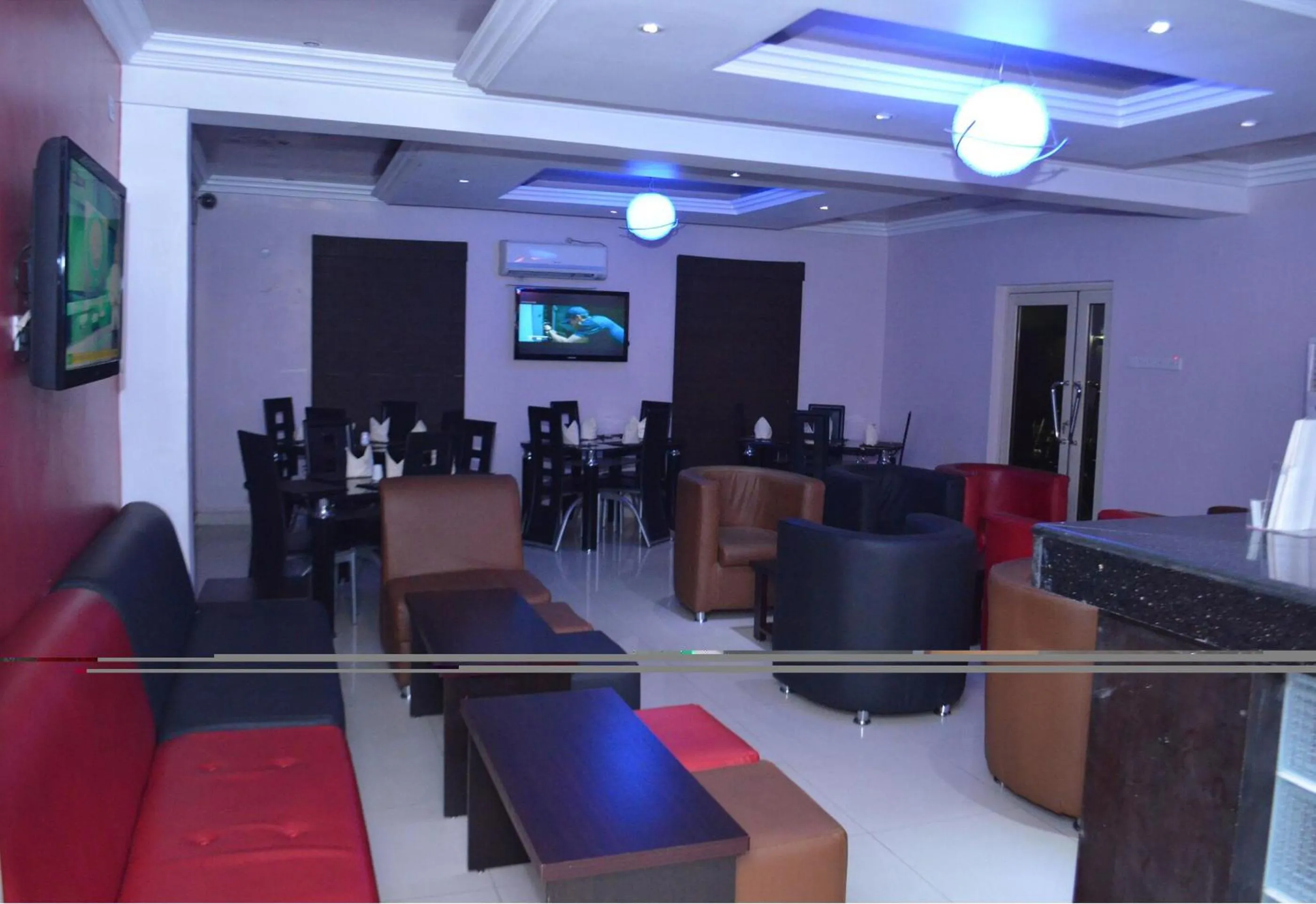 Food and drinks in De Rigg Place - Alaka Estate, Surulere