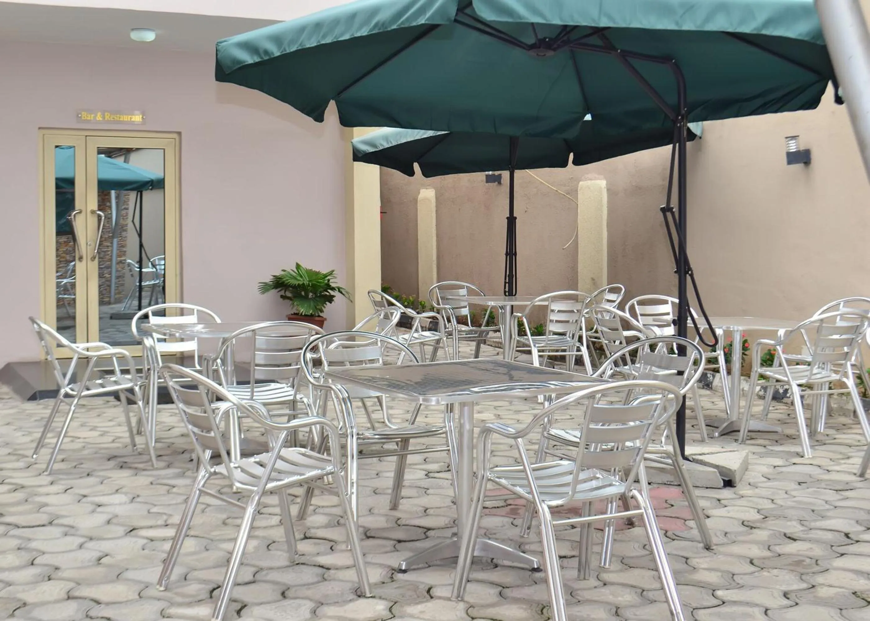 Restaurant/places to eat in De Rigg Place - Alaka Estate, Surulere