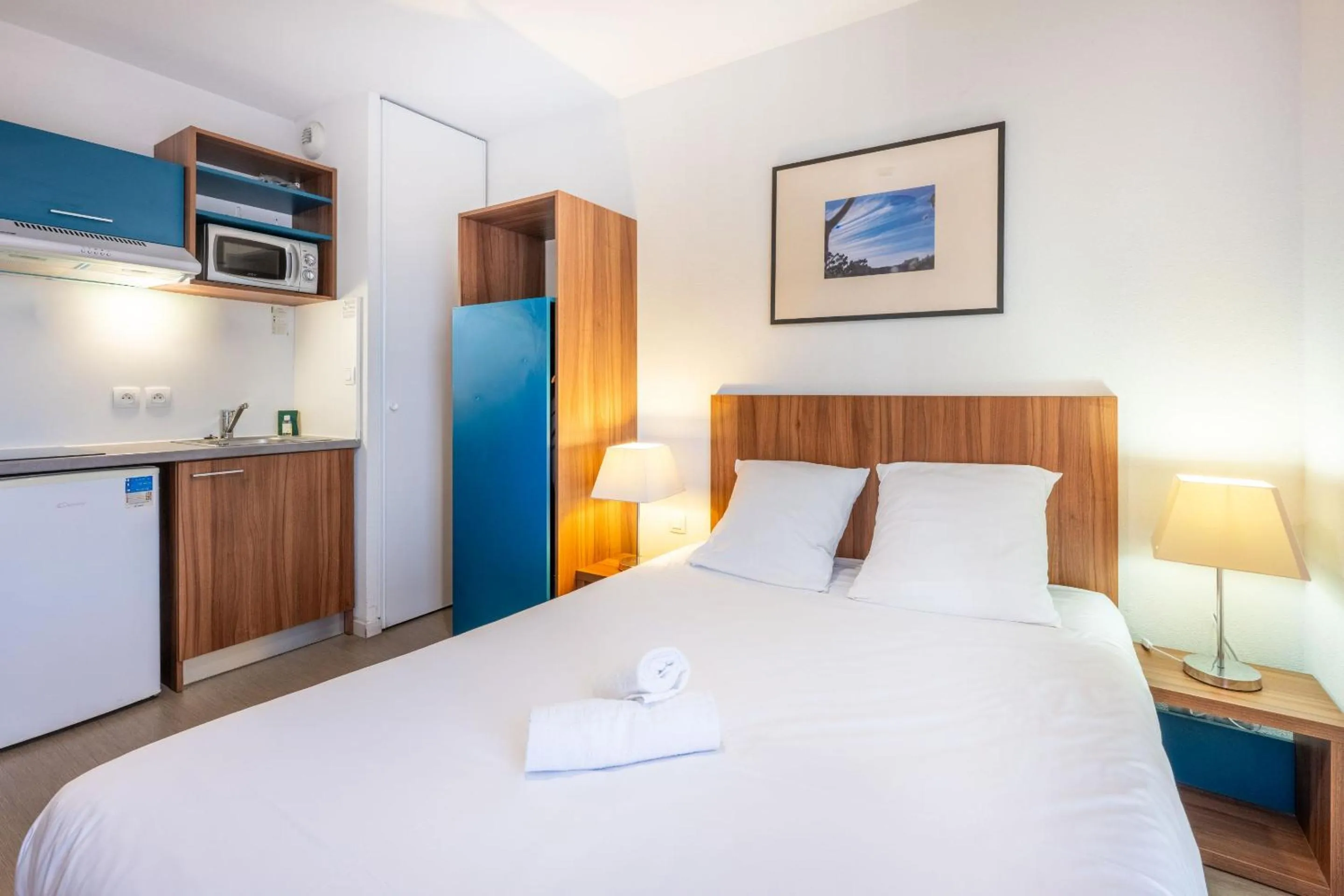 Bed in Appart'hôtel Odalys City - Orléans Centre