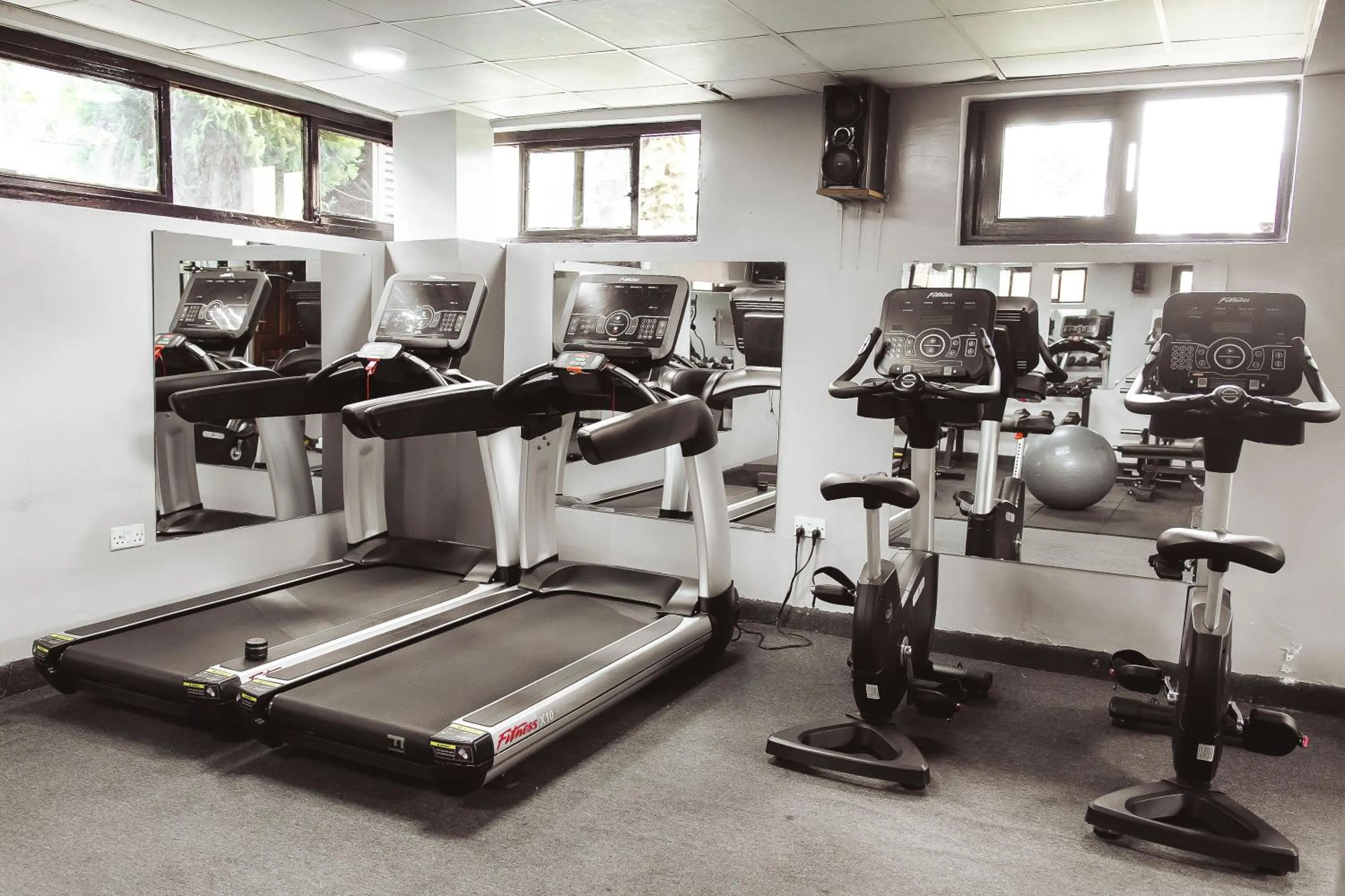 Fitness centre/facilities in Highlands Apartment