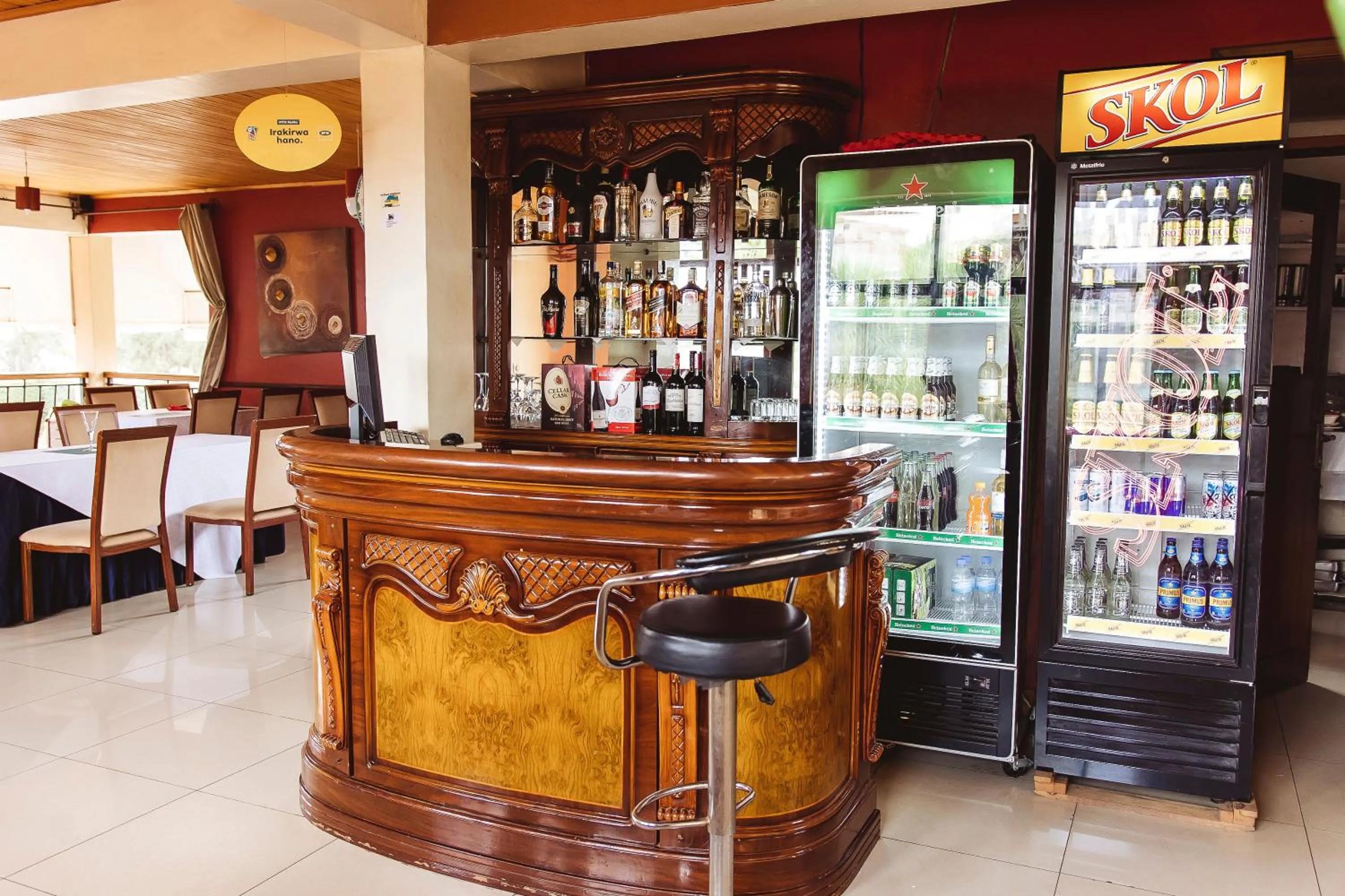 Restaurant/places to eat in Highlands Apartment